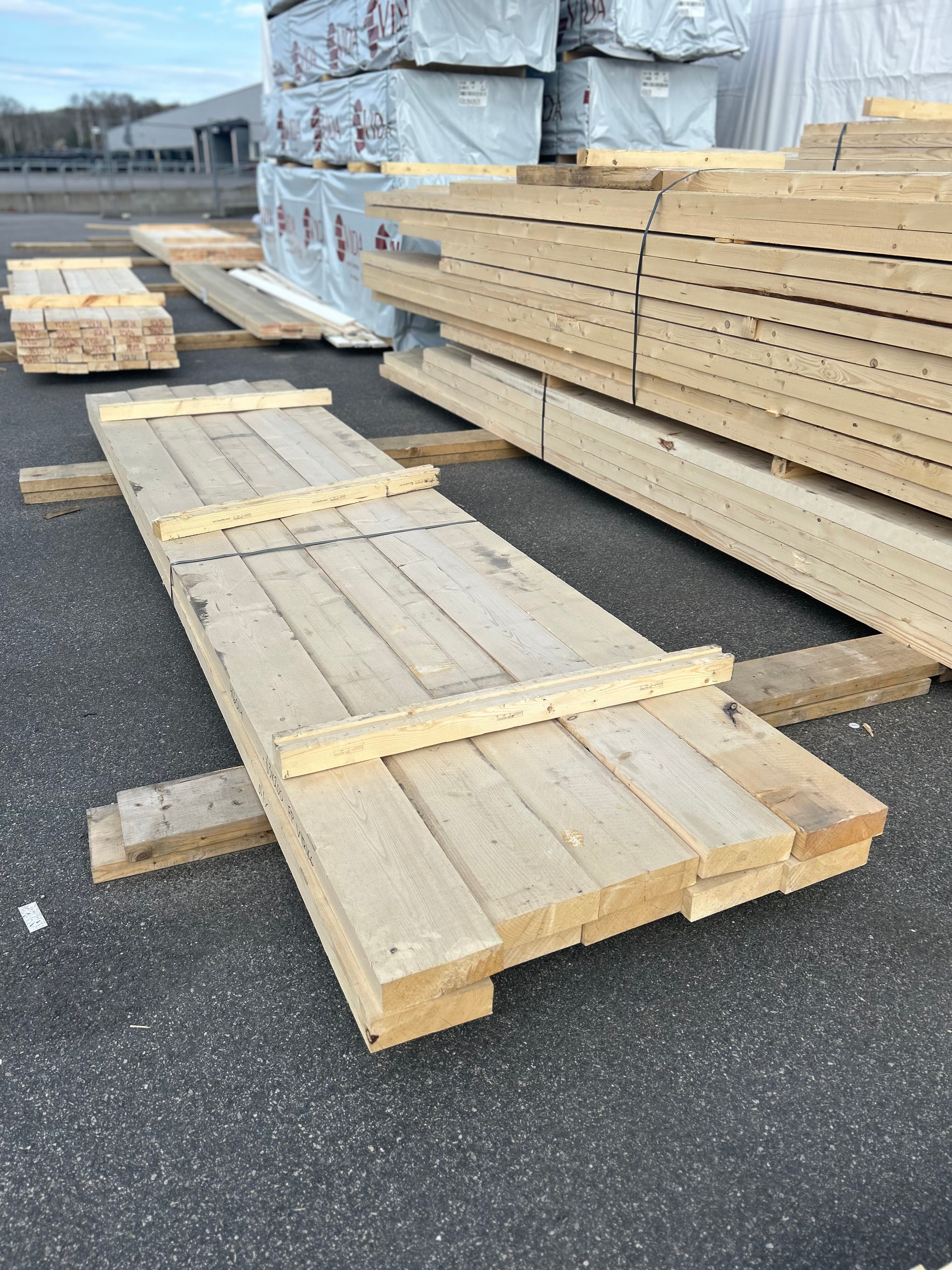 Paket Ohyvlade Reglar 63x195 10st. 4.20m