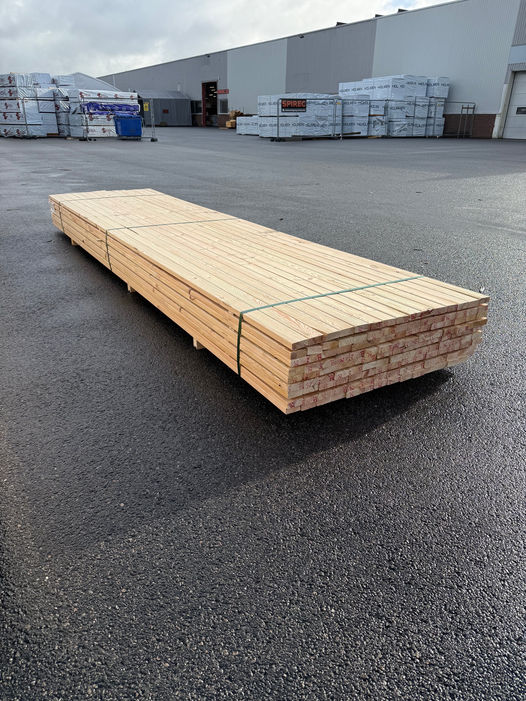 Parti Glespanel 28x70 mm – 4,20 m Furu 135 st