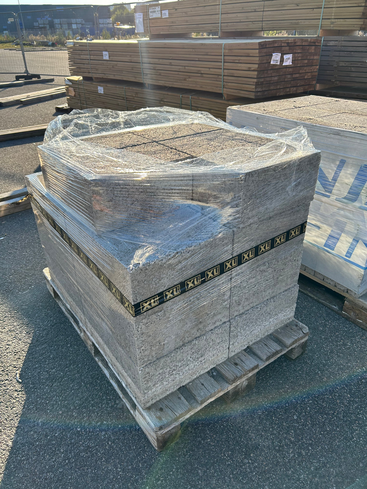 Pall Finja Betong Hålsten 25H 190×250×390 mm – 29 st