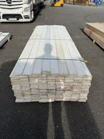 Paket Finsågade Brädor 22x120mm 3,00m 143st Grundmålade