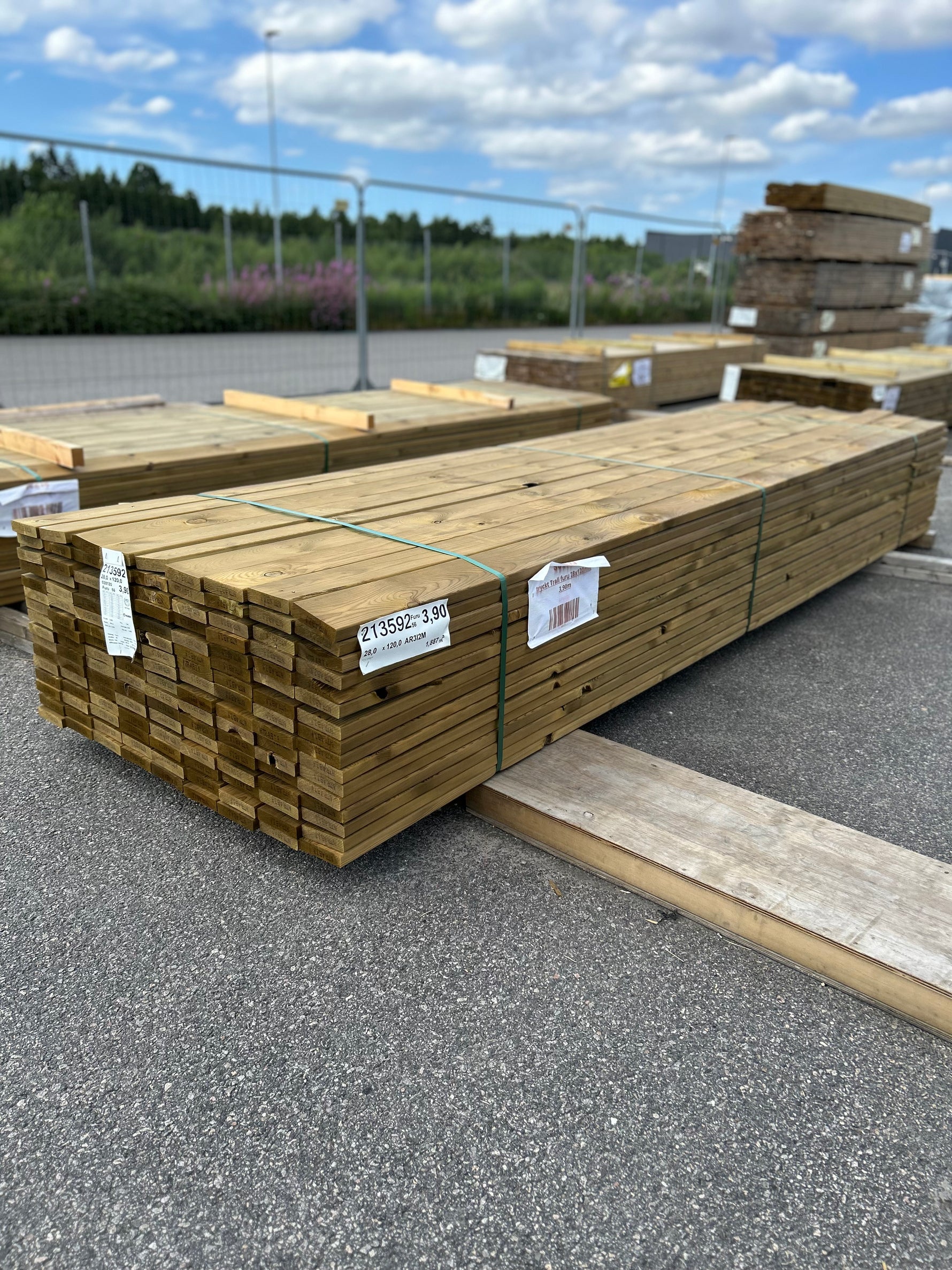 Paket Trall Furu 28x120mm 3,90m 144st Impregnerad B-sortering
