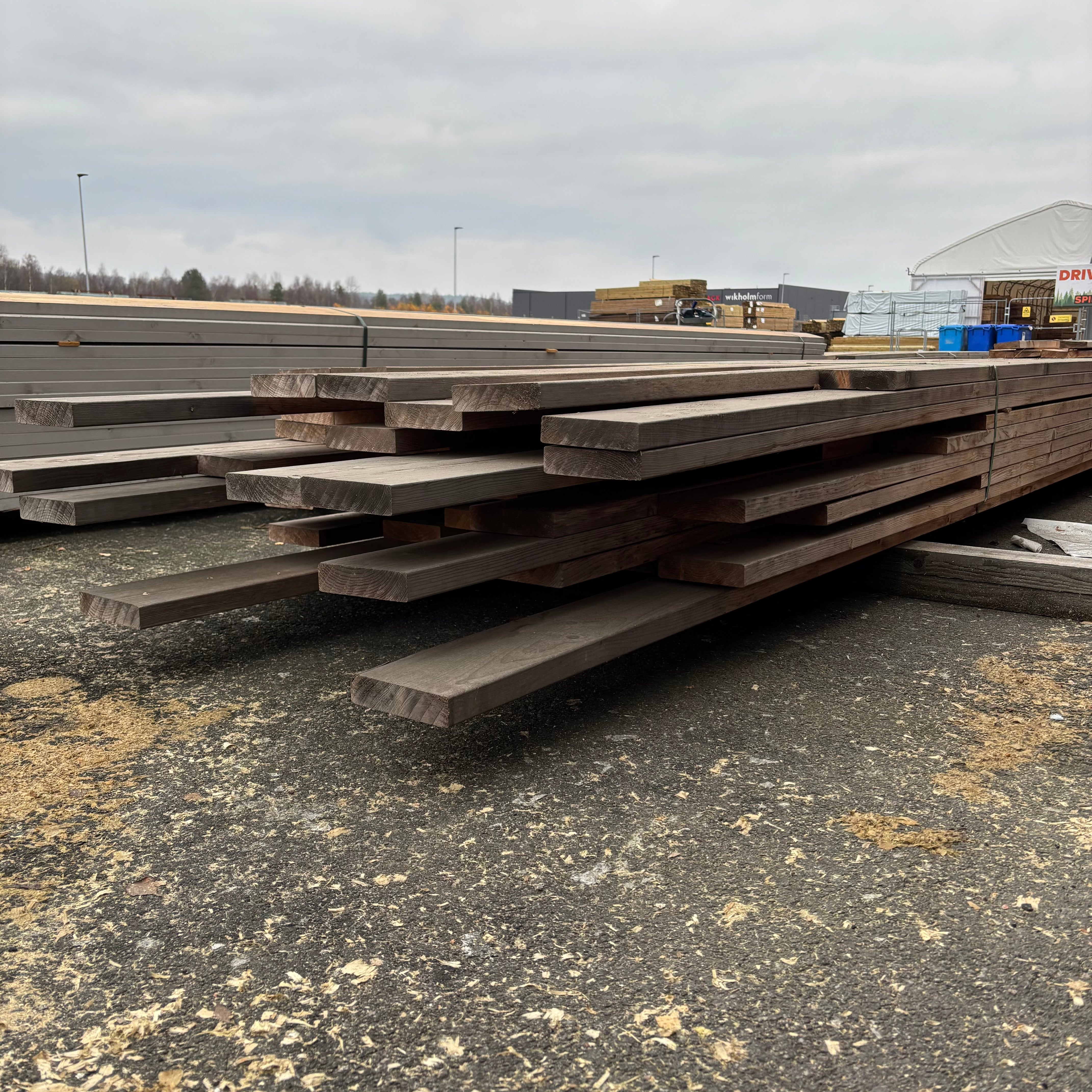 Paket Brädor Rundhyvlad 34x145mm – 70 st (3,6–5,4 m, Obehandlad Gran)