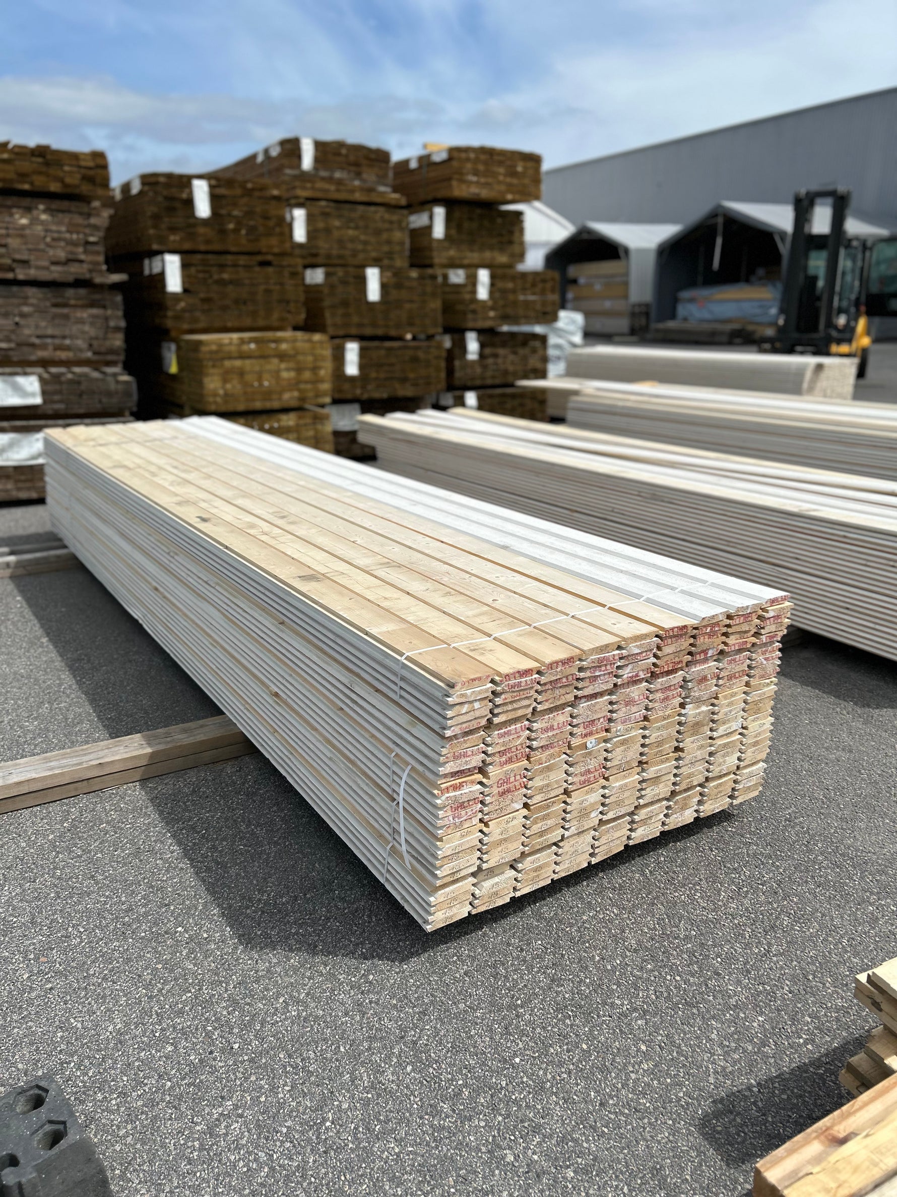 Paket Dubbelfas Halvspont 22x120mm 4.50m 225st Grundmålad