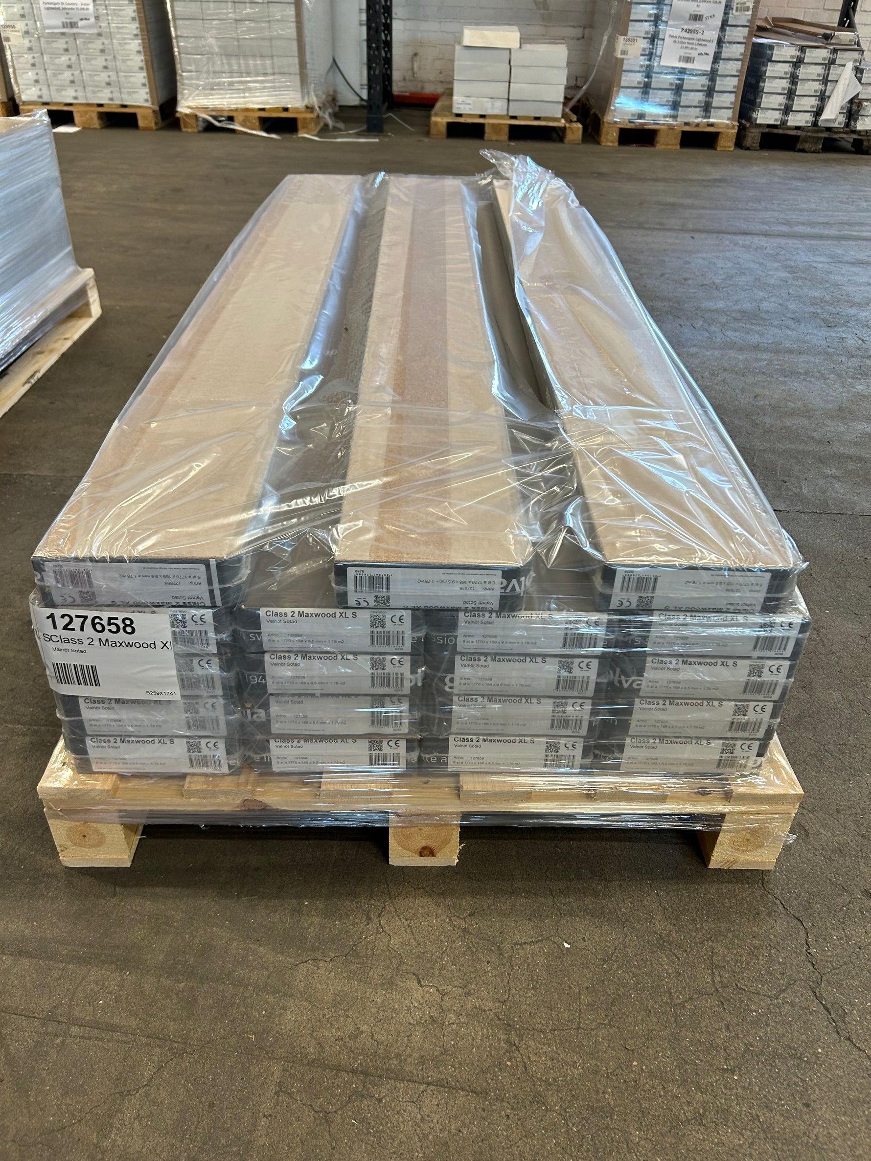Parti Parkettgolv Valnöt Sotad Maxwood XL S Class 2 – 33,82 kvm