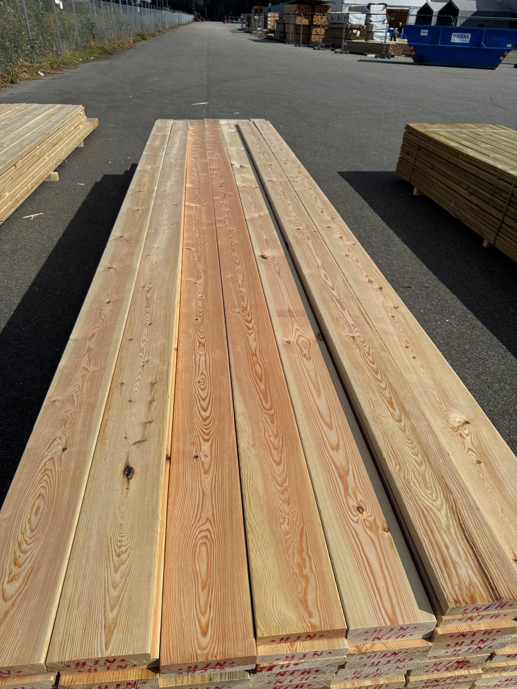 Paket Hyvlad 28x145 – 135st – 4.50–5.40 m – ANDRASORTERING