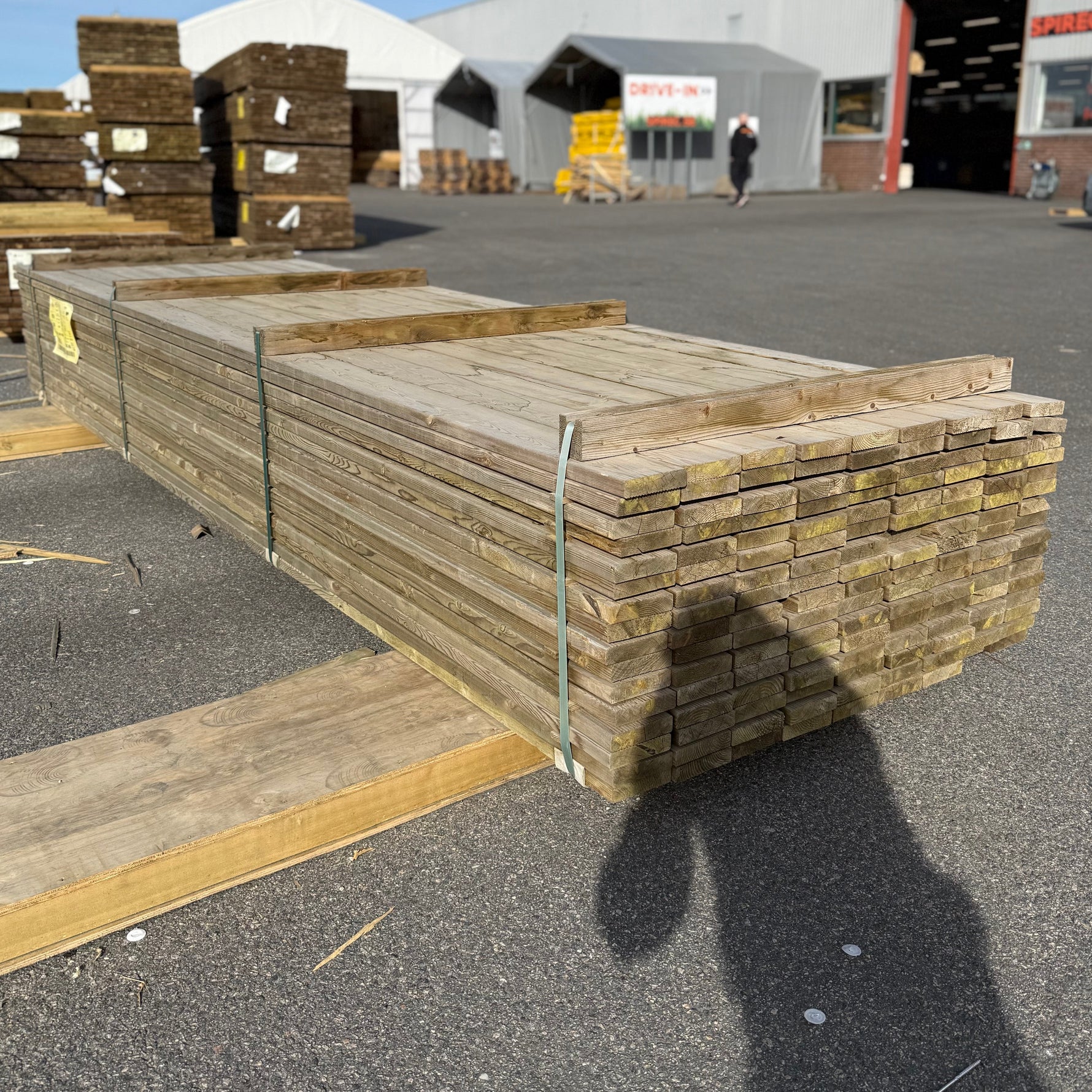 Paket Tryckimpregnerad Rillad Trall 28x120mm, 144st 3,90m