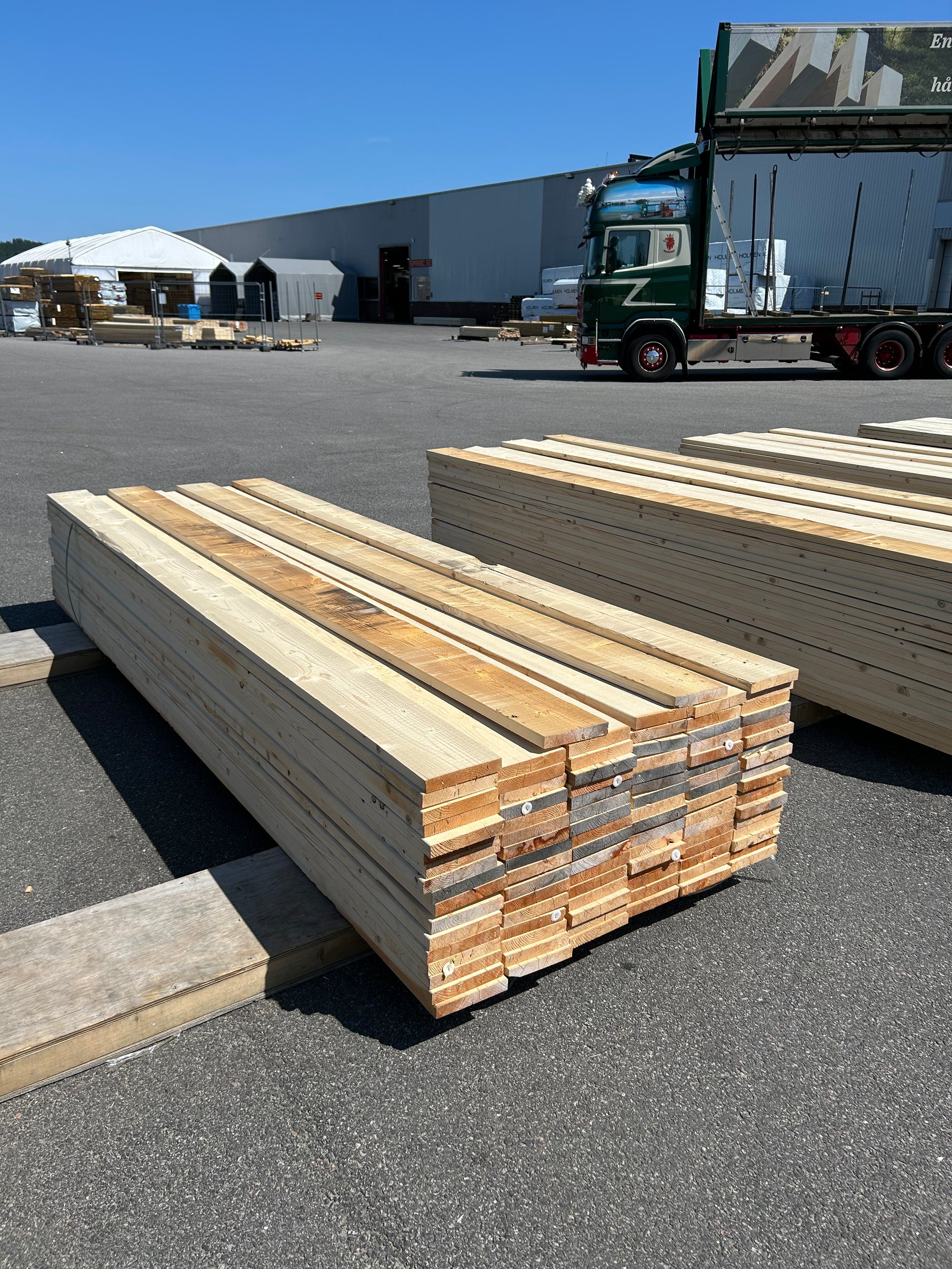 Paket Finsågade Brädor 28x170mm 100st 3.30m Obehandlade