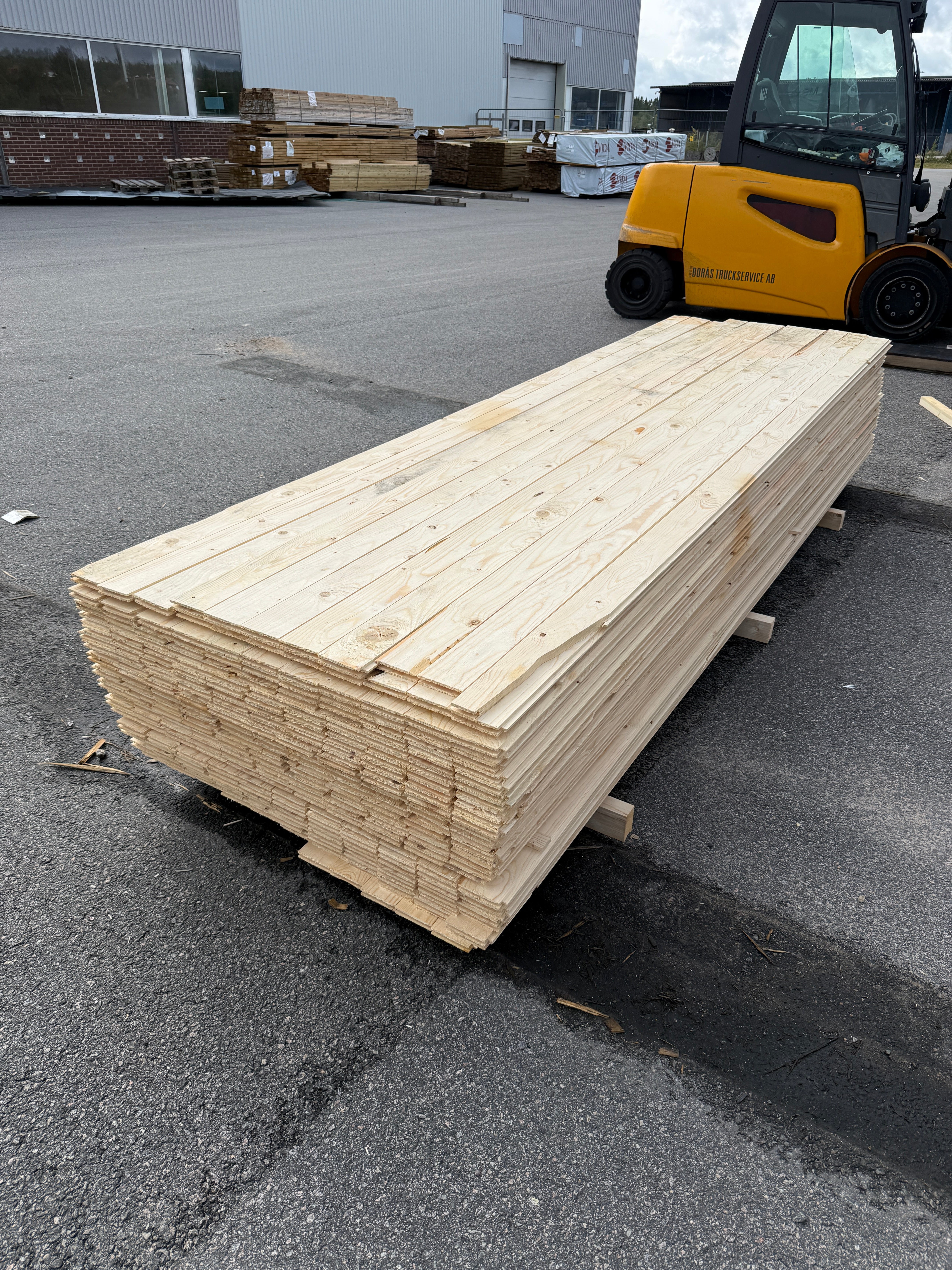Parti Råspont 17x95mm 3.30m 349st (Mögelskadat)