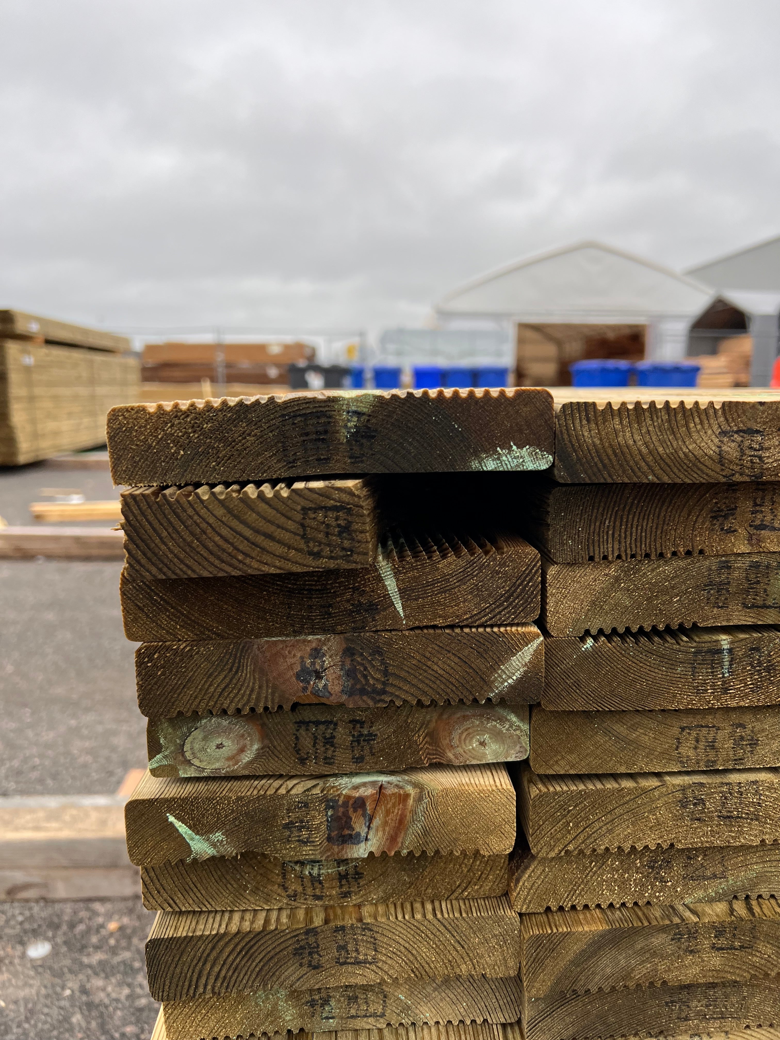 Paket Tryckimpregnerad trall 27x145 Rillad 131 st 3.60m (B-Sortering)