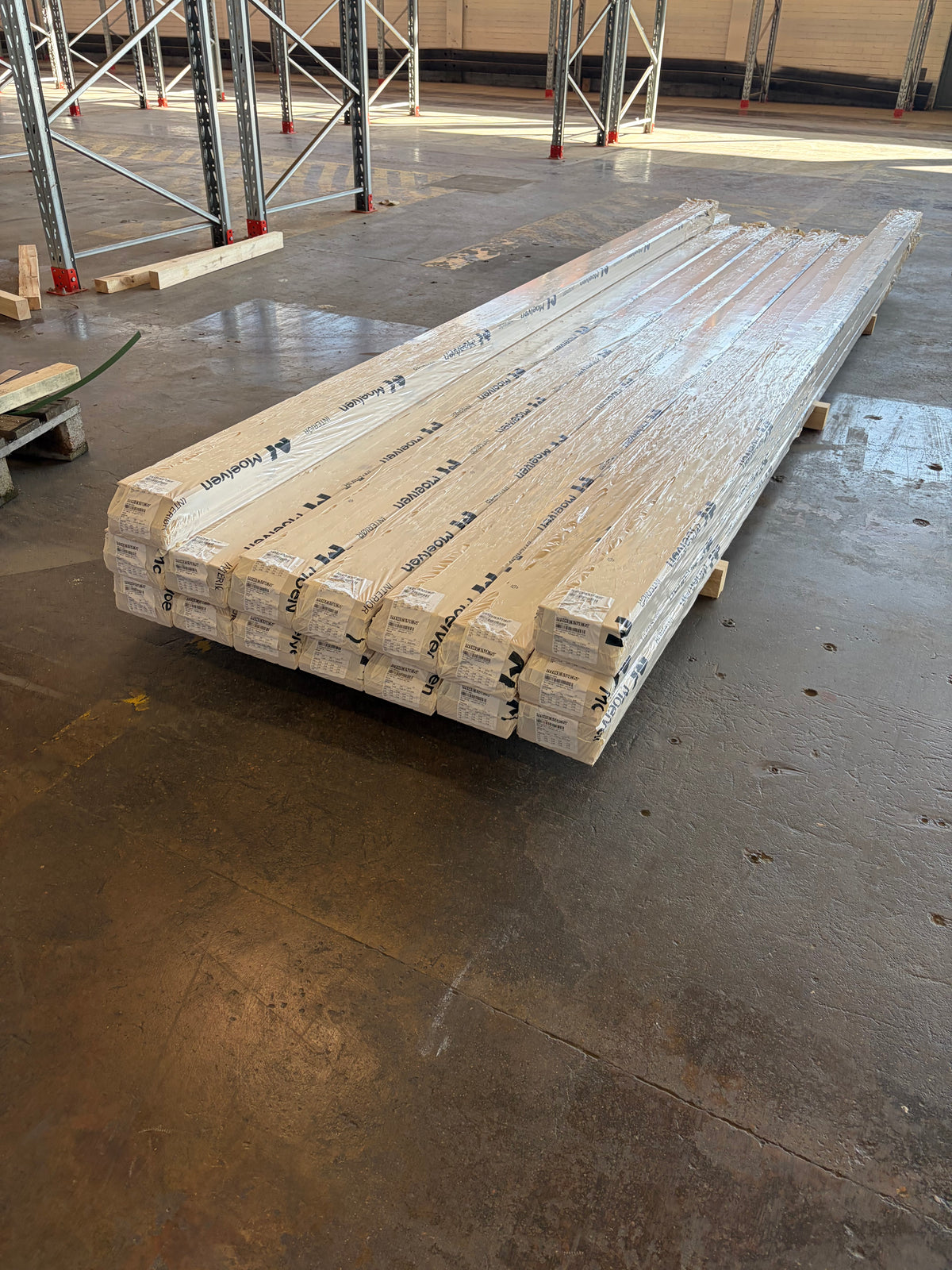 Paket Massivt furugolv 20×135/142 mm – Obehandlat Robust, ca 32 m²
