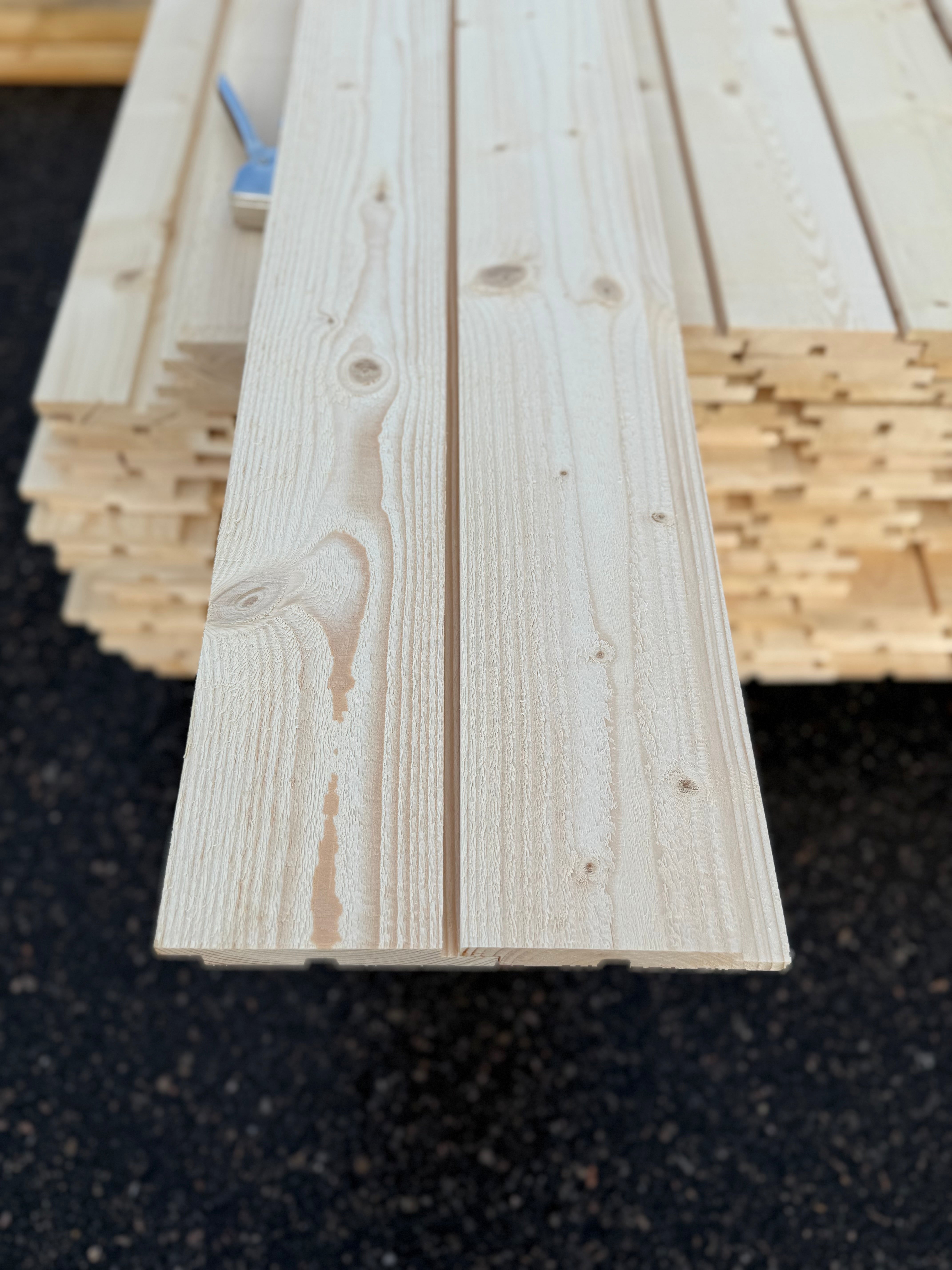 Paket Hakfals 22x120mm – 126 st (4,2 m, gran, obehandlad) Revor