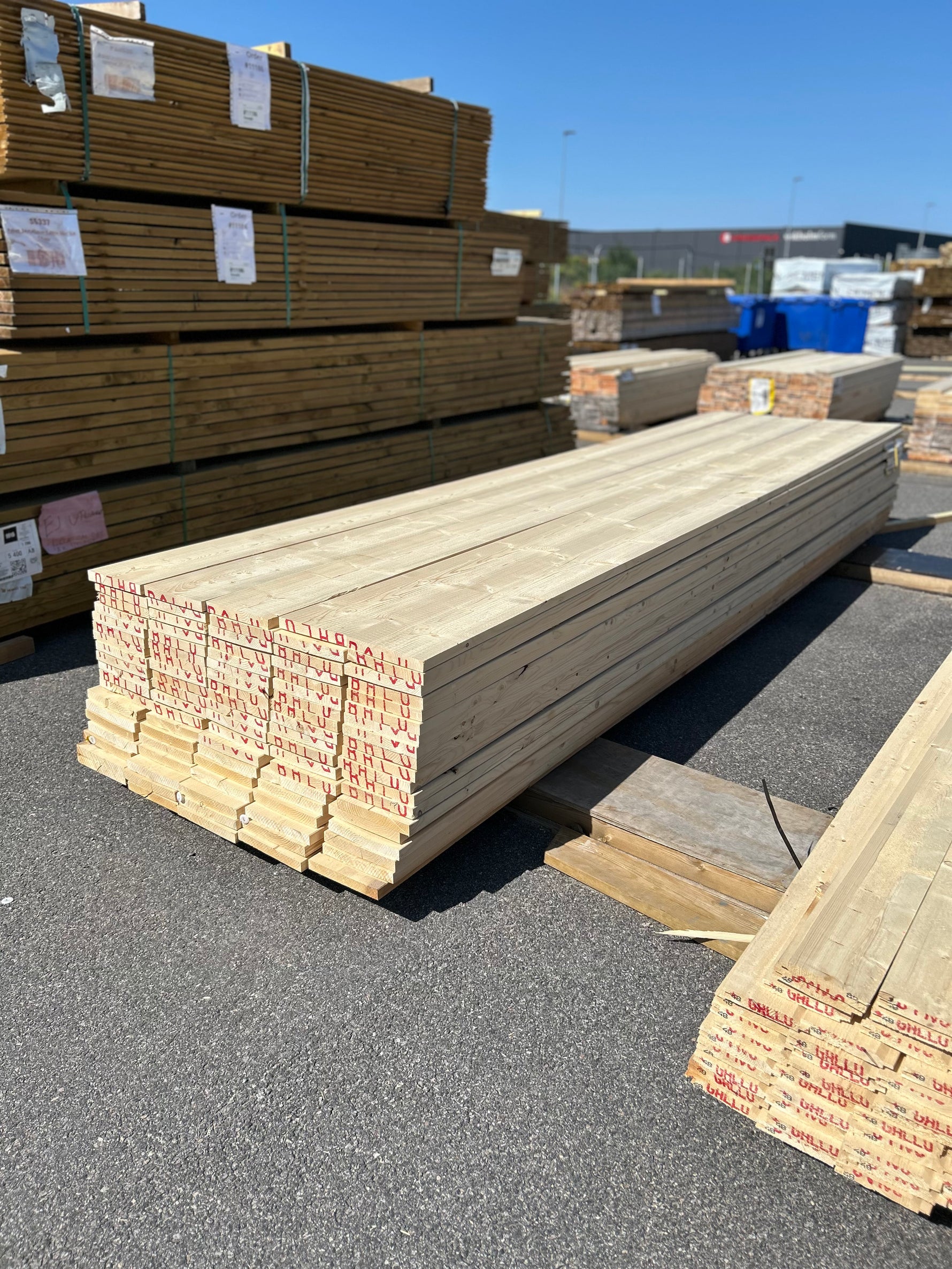 Paket Finsågade Brädor 28x220mm 4.50m 95st Obehandlade