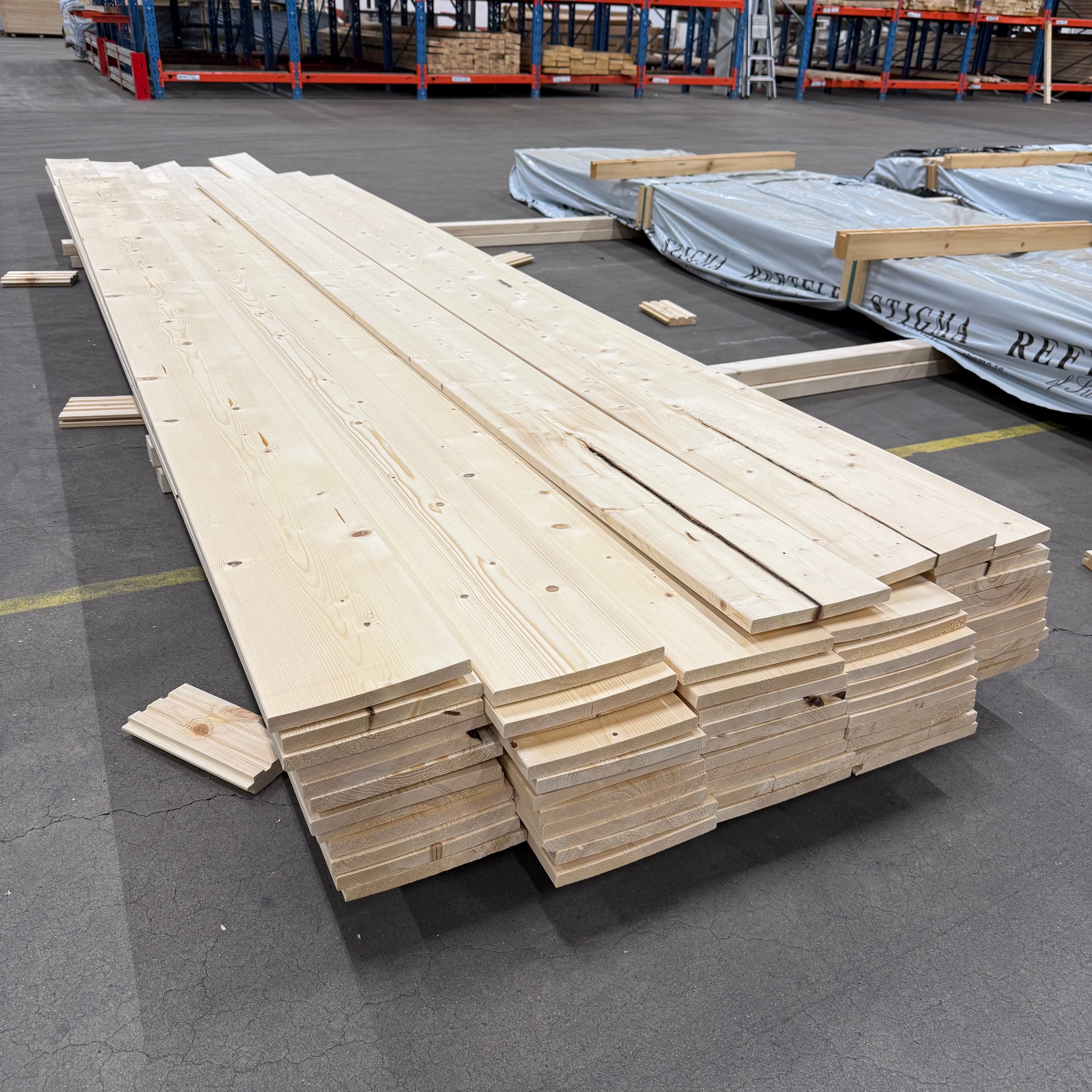 Paket Hyvlade Brädor 18x195mm – 56 st (3,3–5,5 m, gran, utskott)