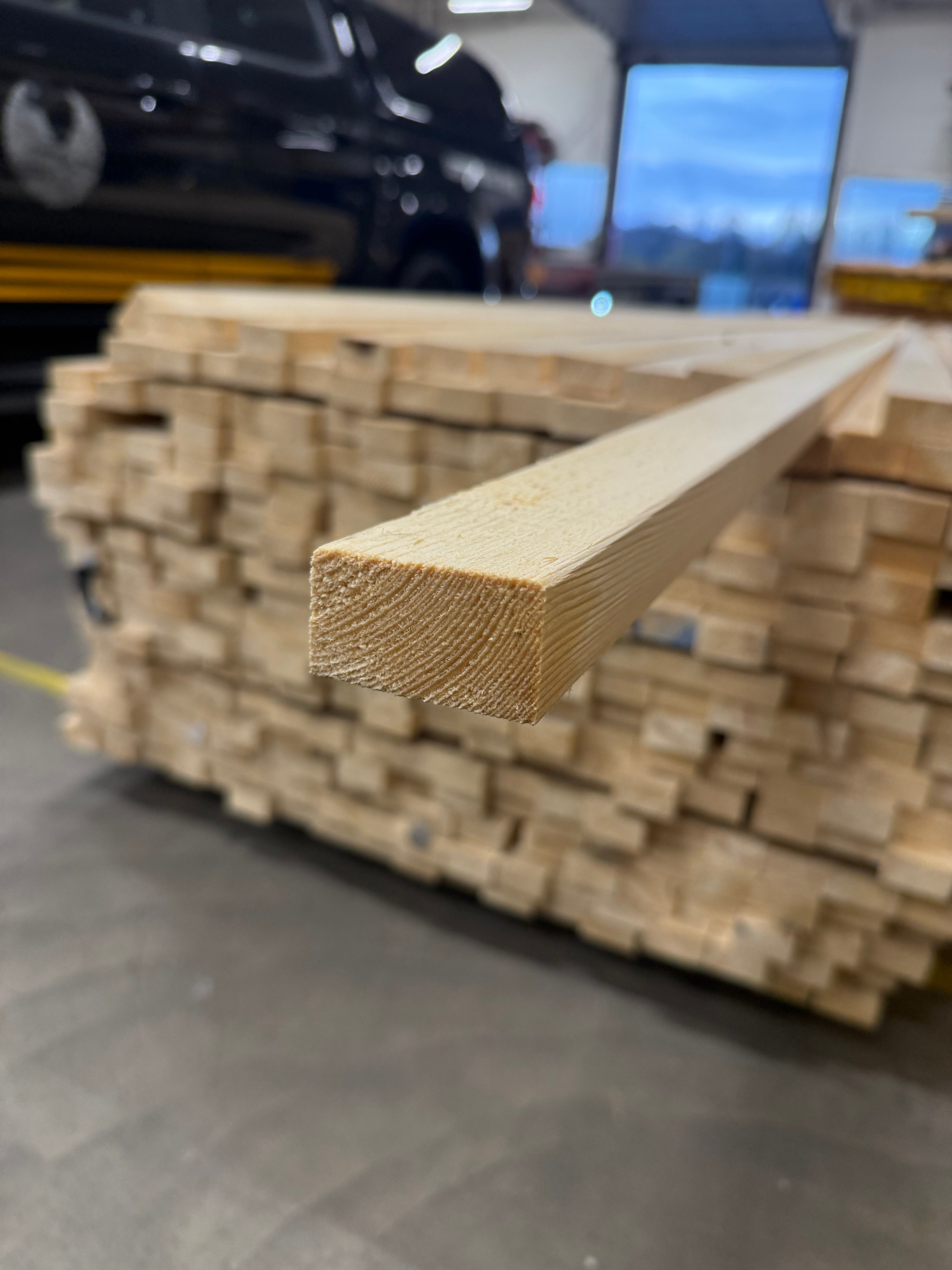 Finsågad Lockläkt 28x52mm 5.40m