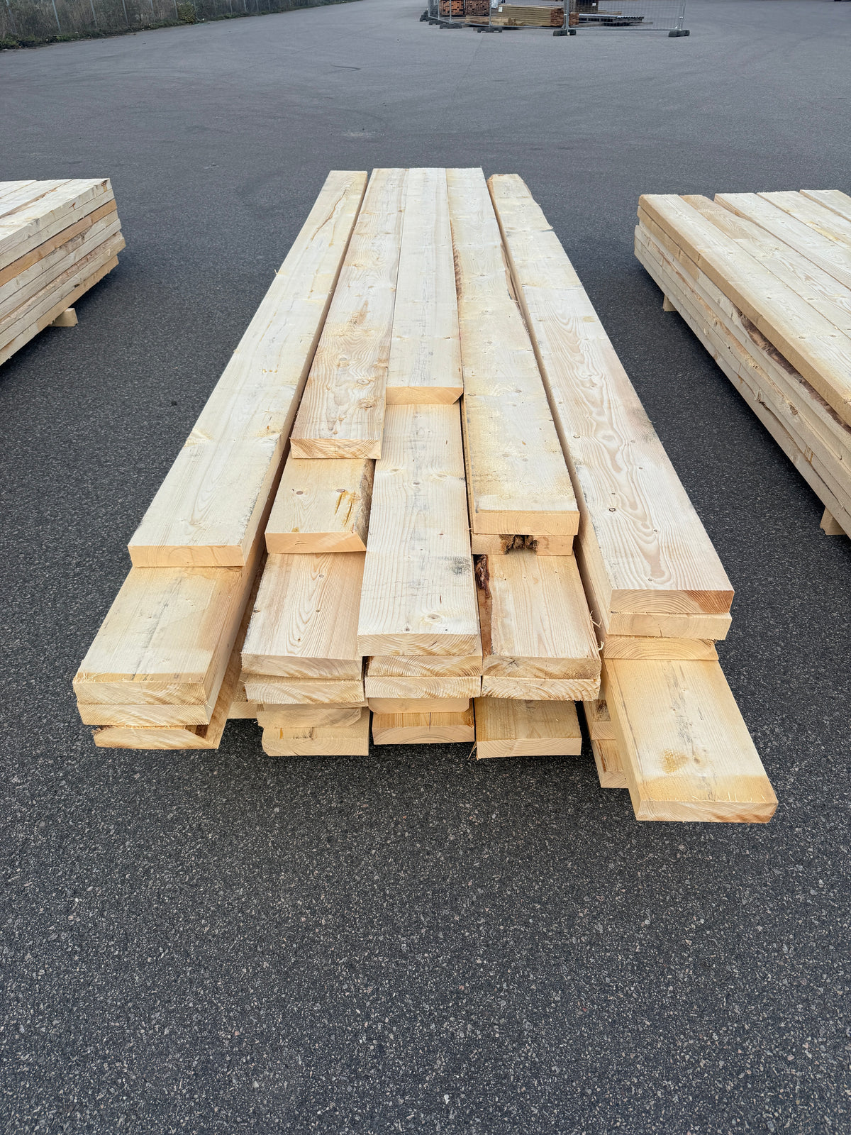 Paket Ohyvlade Reglar 47x200mm (3,00–3,90m) 40st