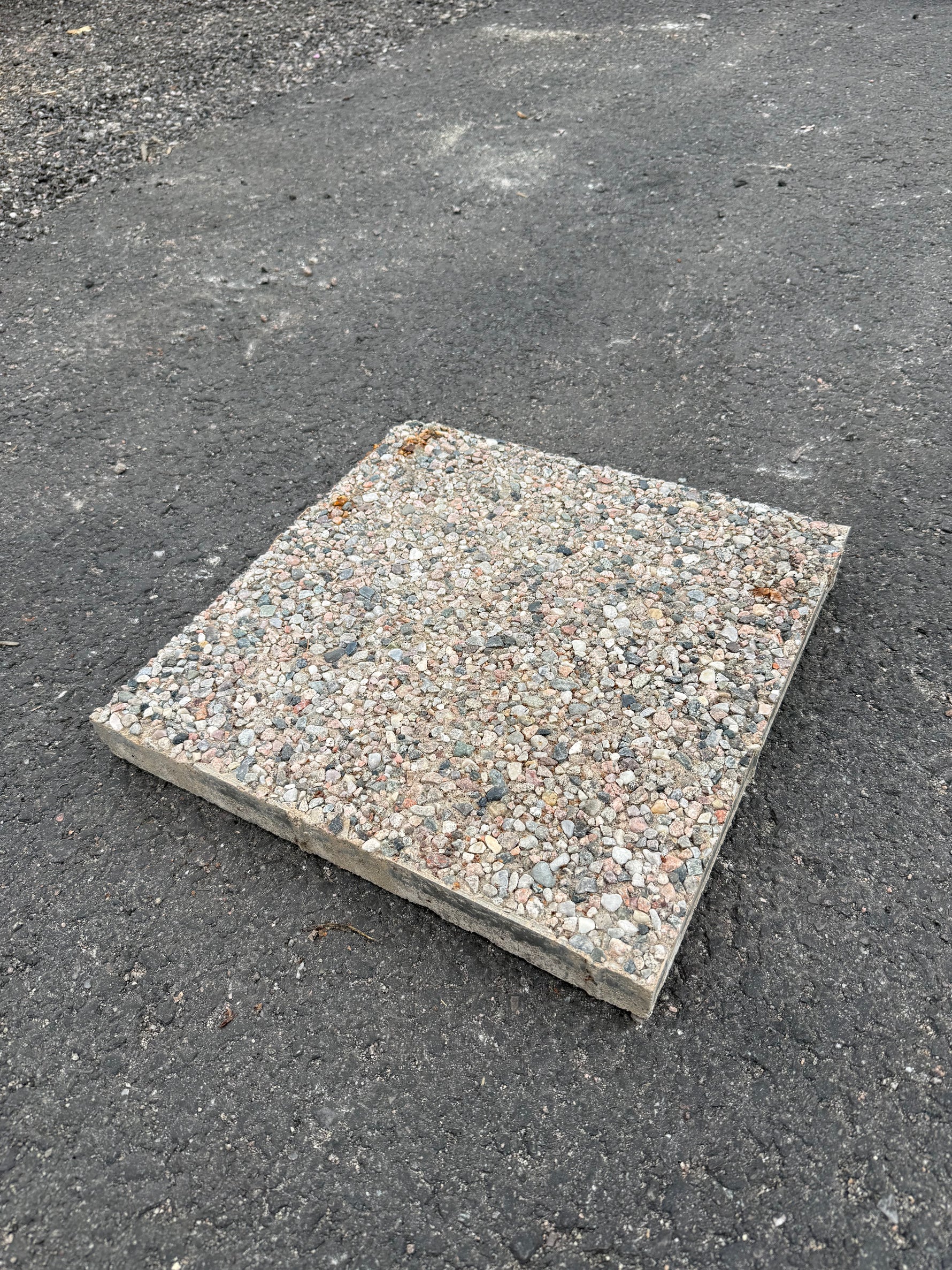 Frilagda Plattor 400x400x45mm – Natursingel (säljs per styck)