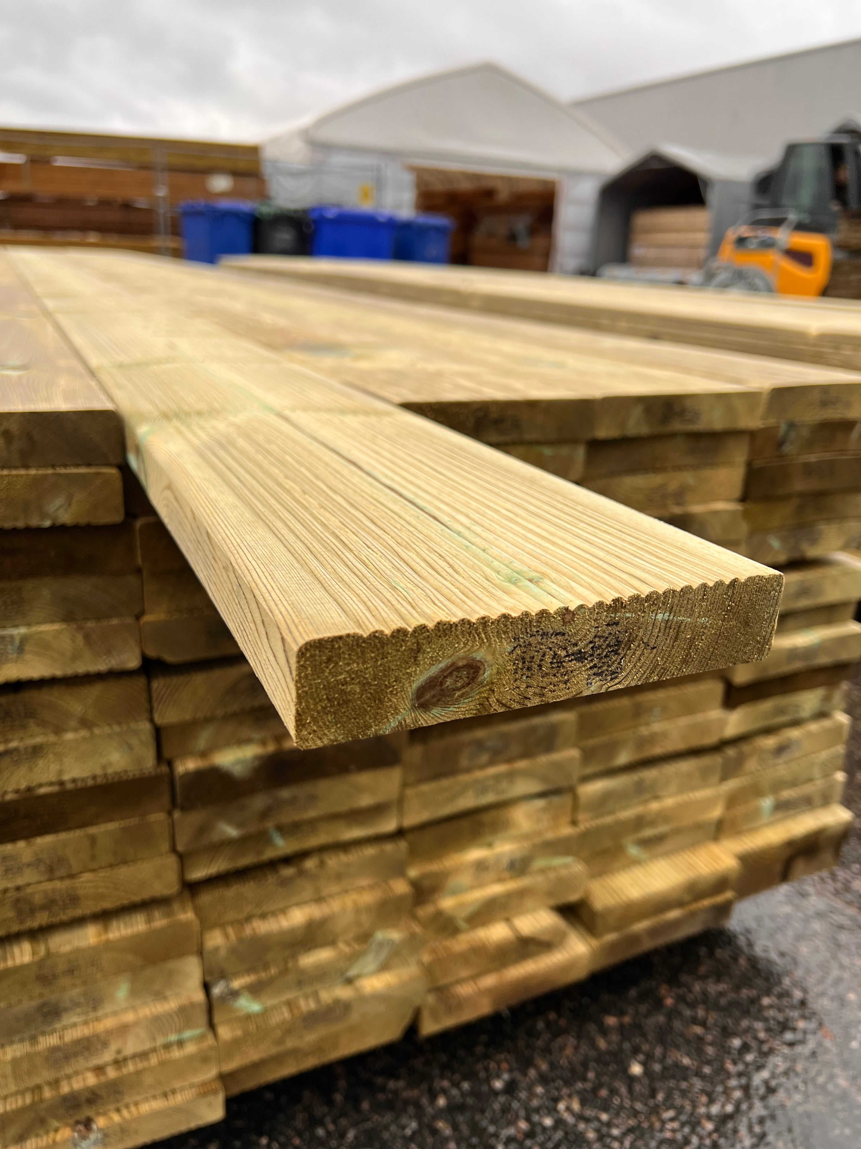 Paket Trall Rillad 28x145mm – 105 st 4.80m Tryckimpregnerad B-sort