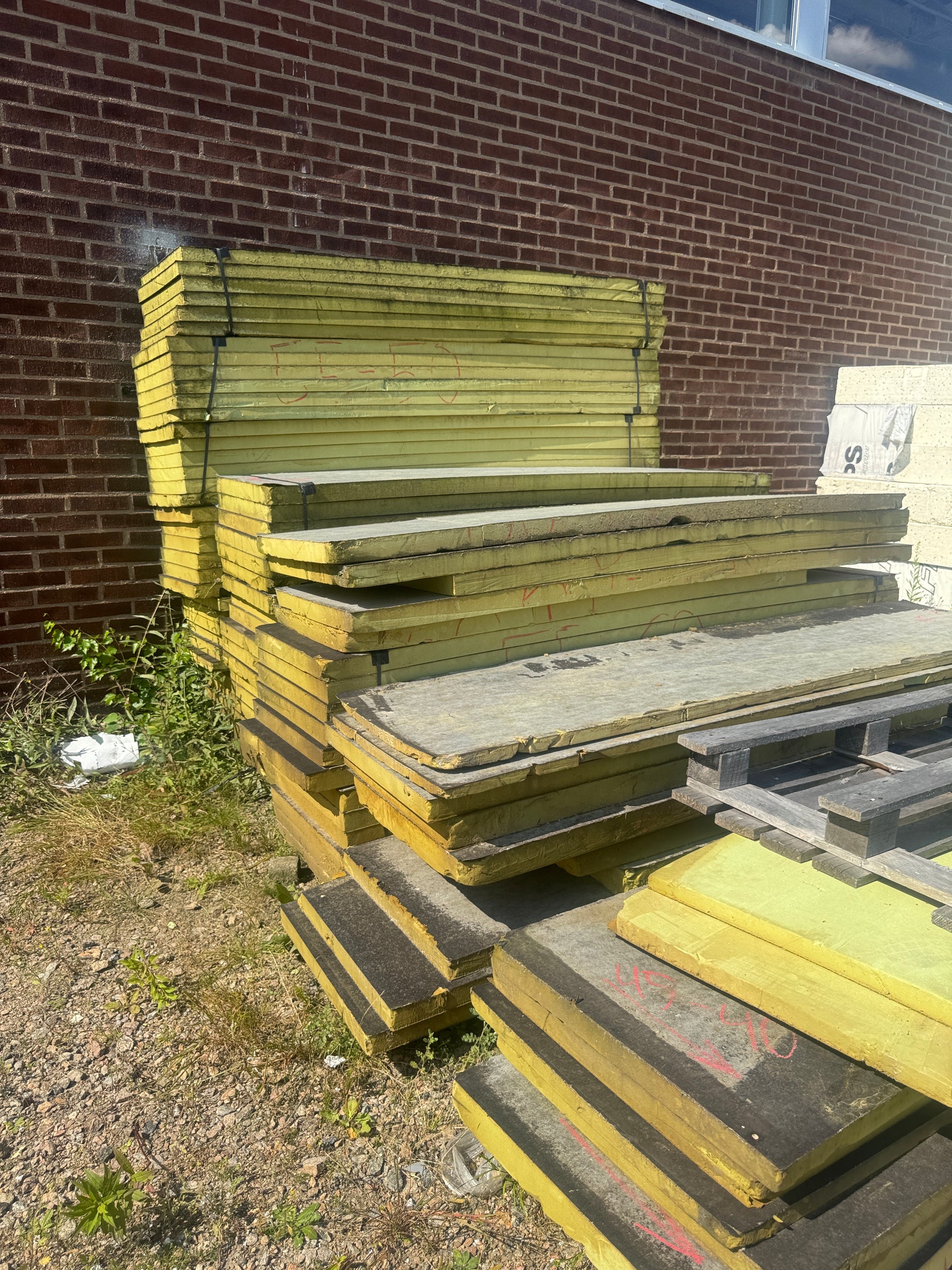 Parti PIR-isolering 2400x590mm ca 70 skivor