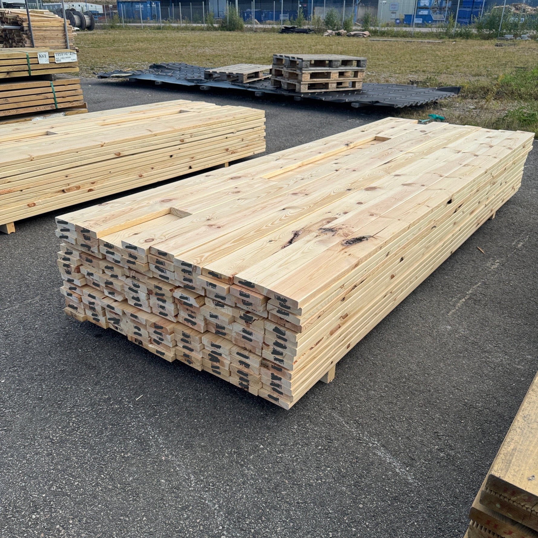 Paket Hyvlad 28x120 – 125st – 3.00 m – ANDRASORTERING