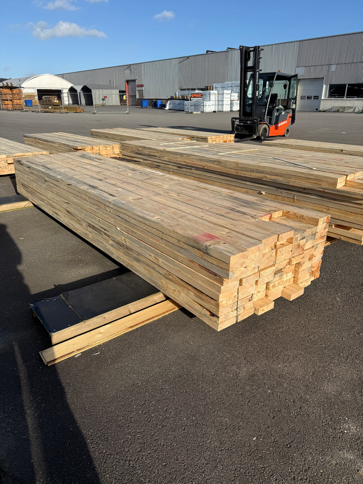 Paket Ohyvlade Reglar 47x150mm (3,90–4,20m) 70st- Fuktskadat