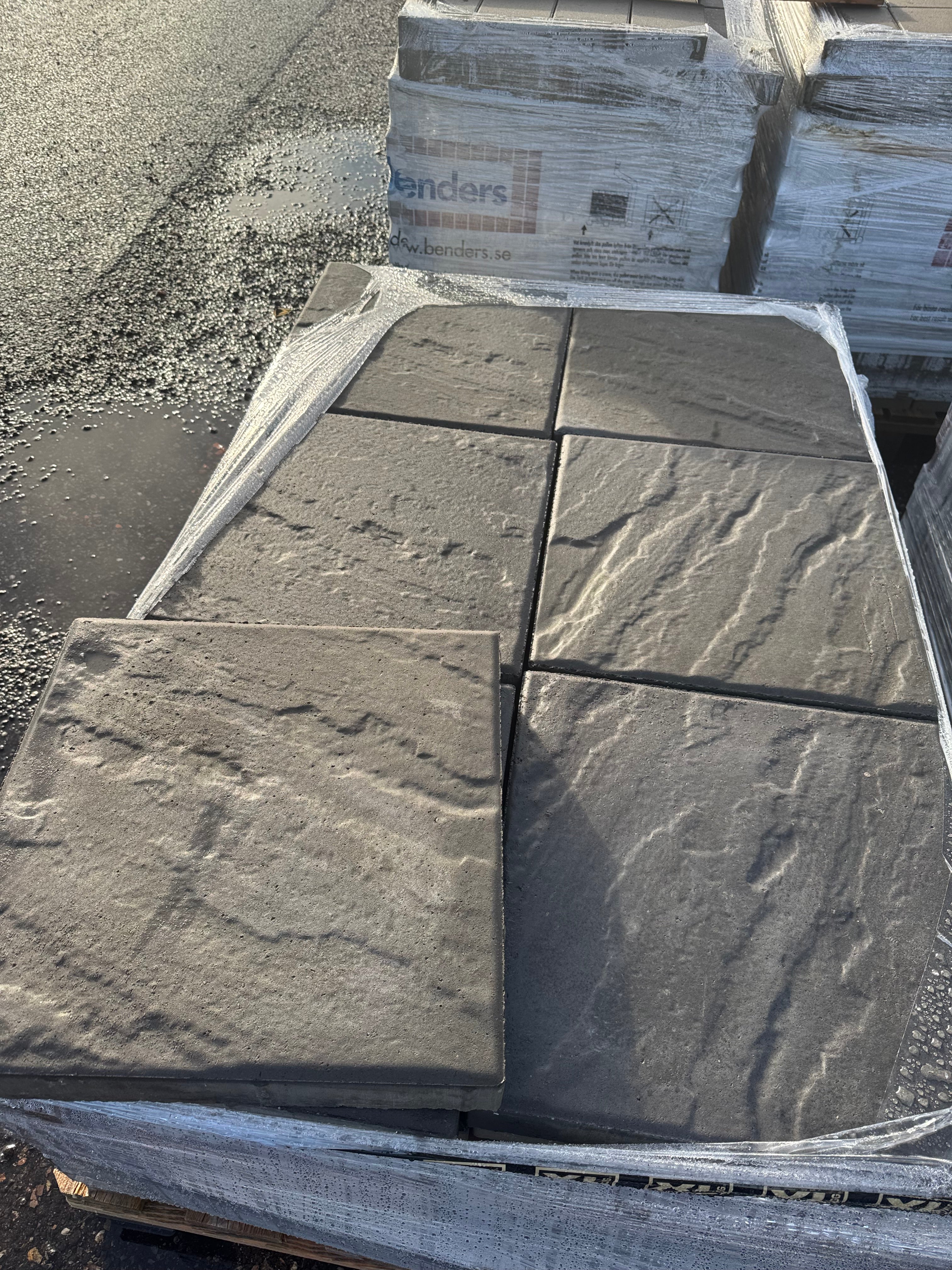 Marksten Cambridge 420x420x50 mm – Grafit 170 kr/kvm