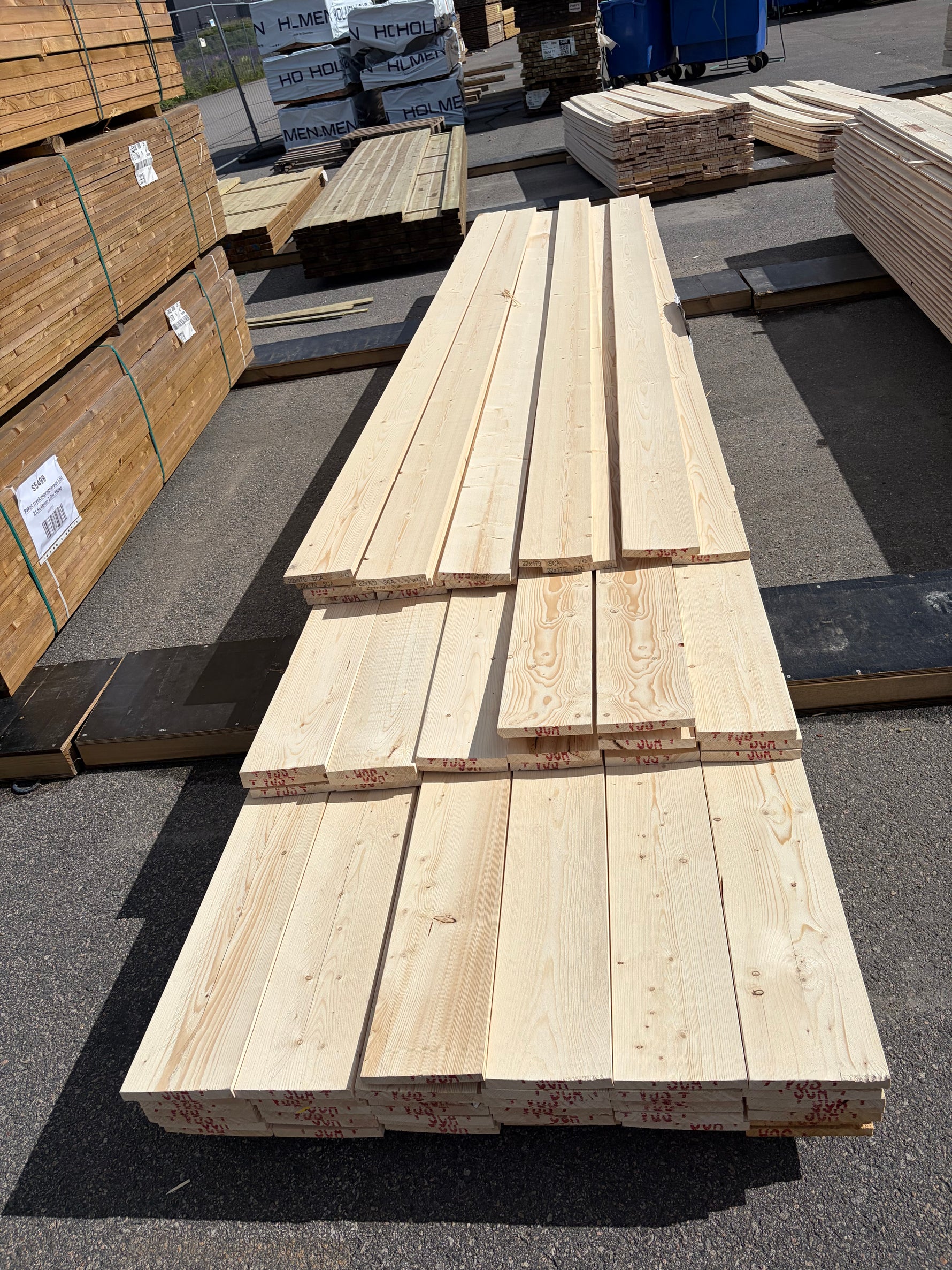 Paket Finsågade Brädor 22x170mm, 77st 4,20–5,40m (Andra sortering)