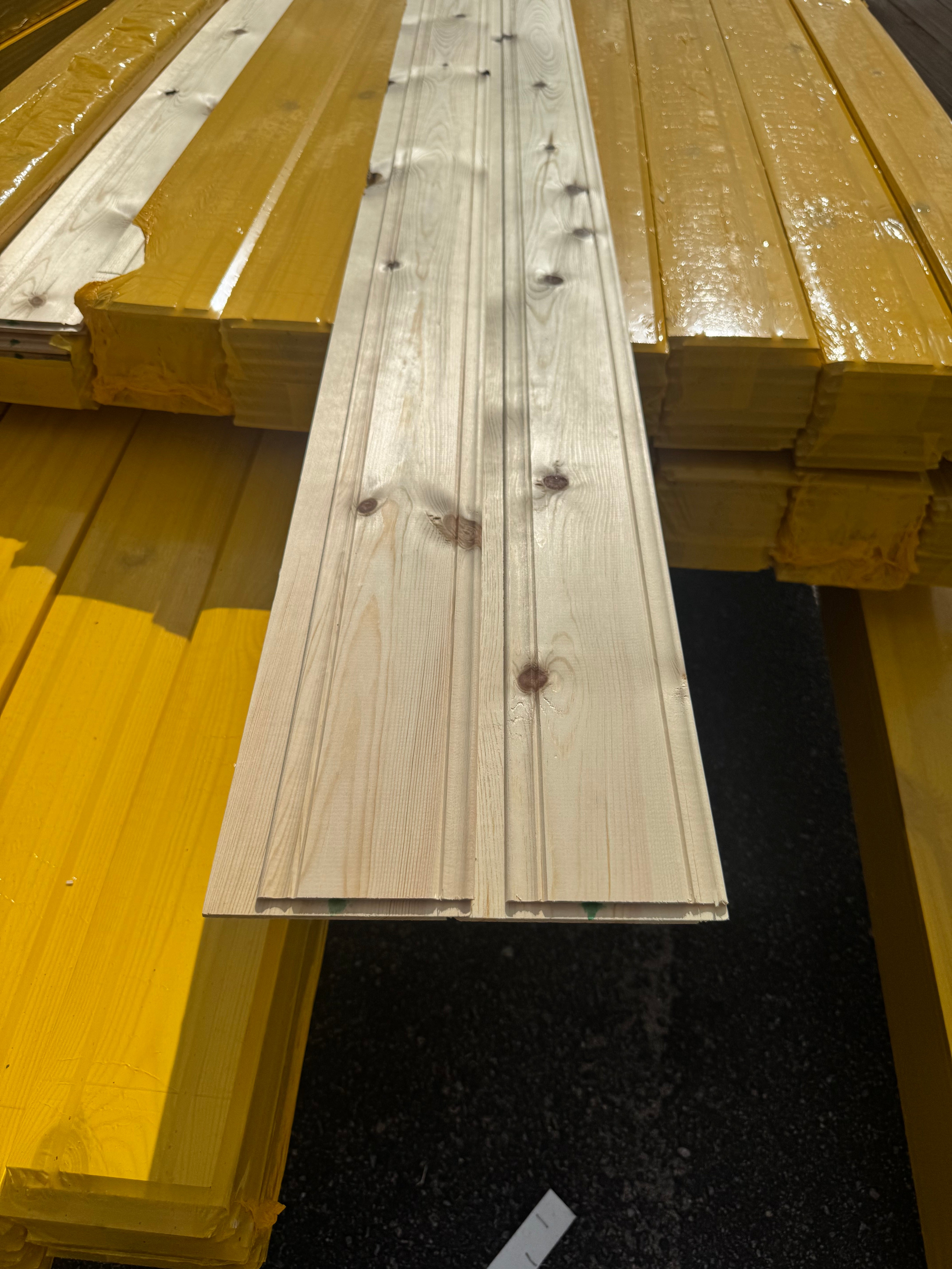 Herrgårdspanel 13x120 Furu – Sekunda, Obehandlad (ändspont)