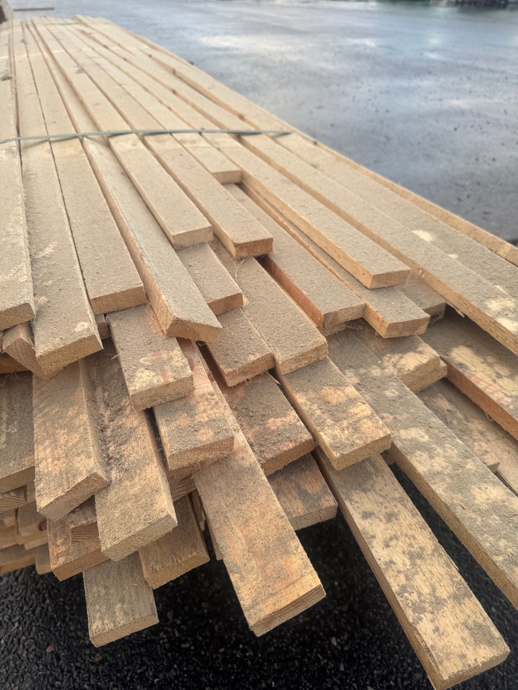 Paket Läkt 19x52 – 342 st (4,2–4,8 m, ohyvlade) - Spirec