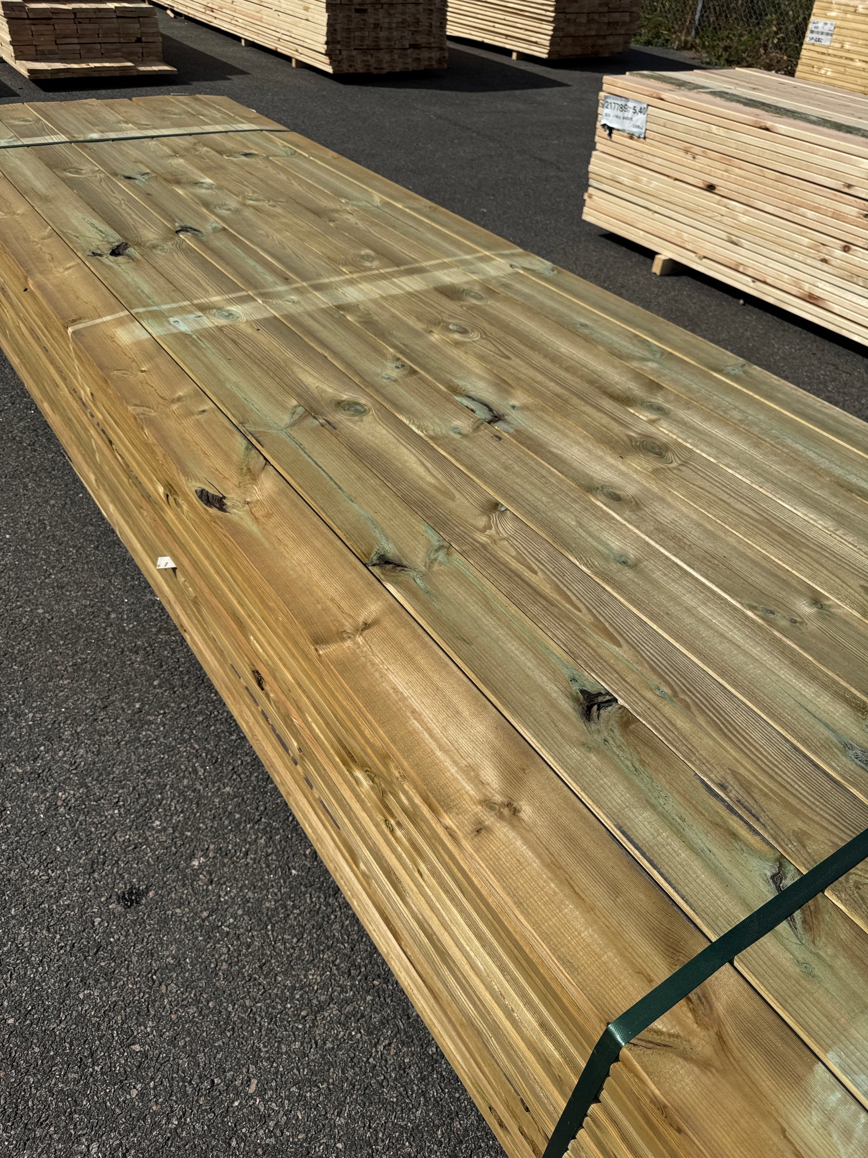 Paket Slät Trall 28x120 – 144st – 5.40 m – NTR AB – ANDRASORTERING