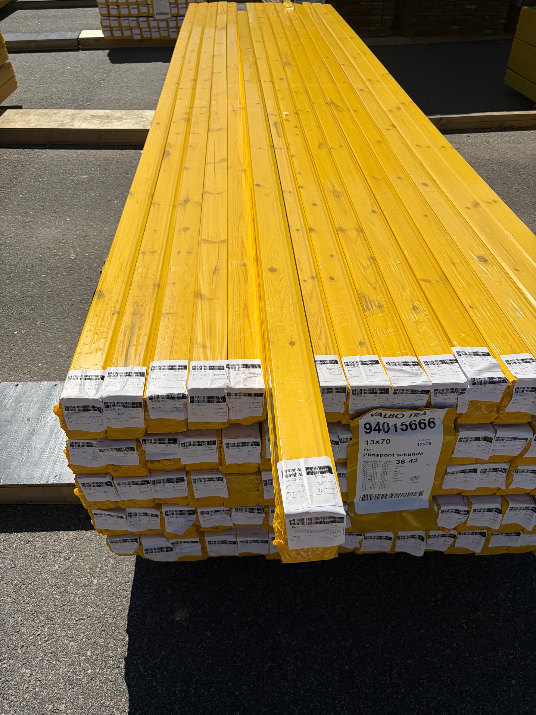 Pärlspont 13x70mm Sekunda Furu 4,20m – Säljes per paket