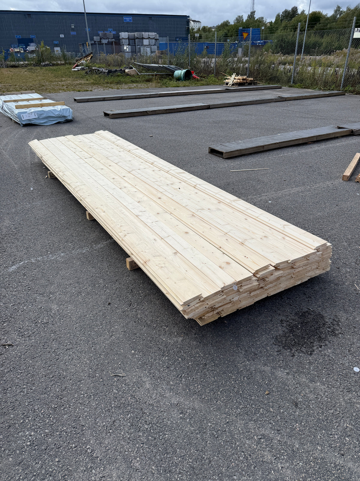 Paket Spontpanel 22x120mm, 84st 3,90m Obehandlad