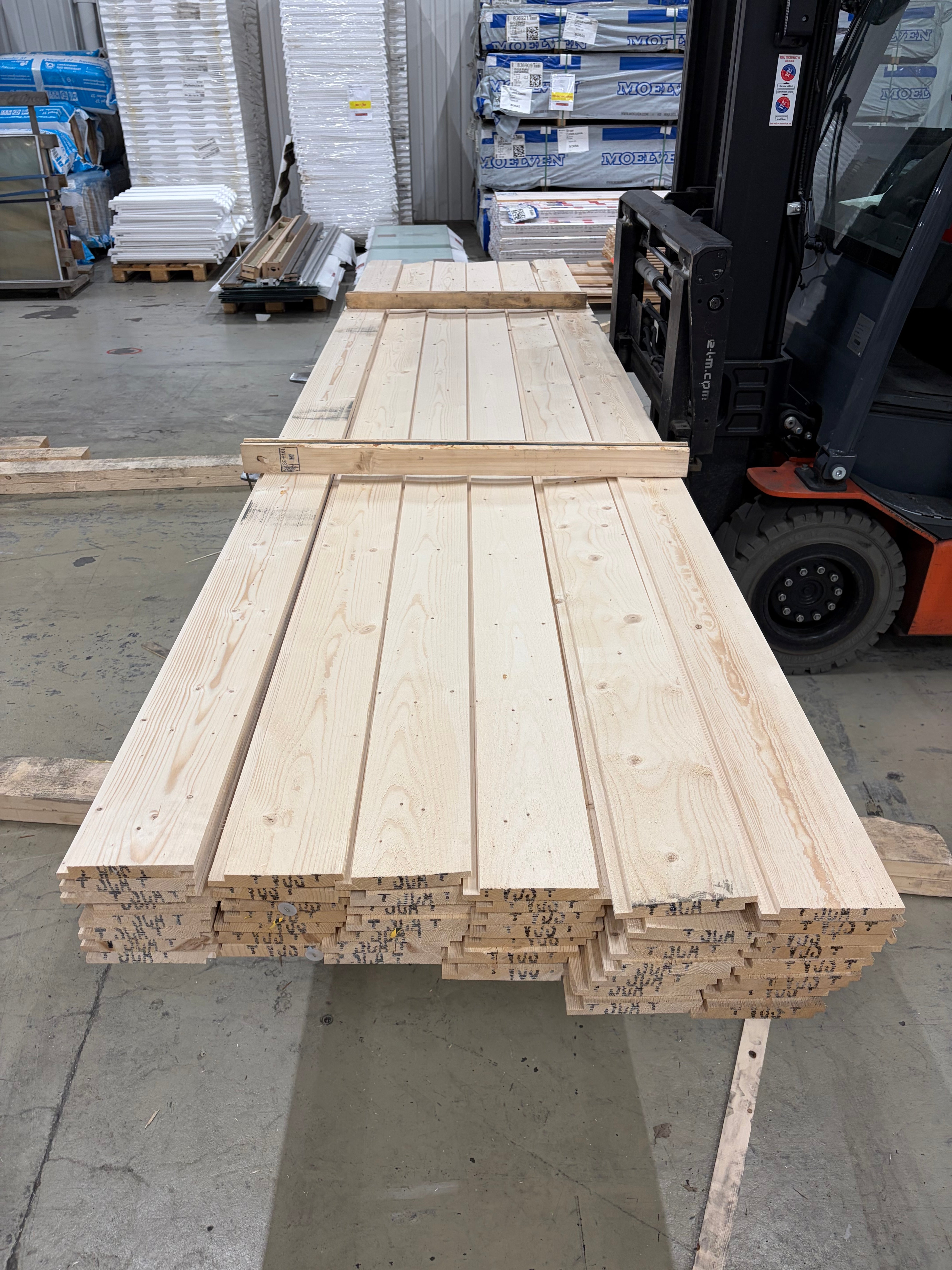 Paket Ytterpanel Hakfals 22×170 – 44 st (4.20 m) Obehandlad