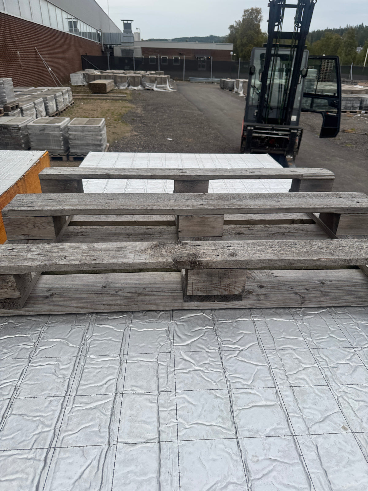 2 Pall PIR-isolering 210x1200x2400mm – 14st – ca 40,3m²