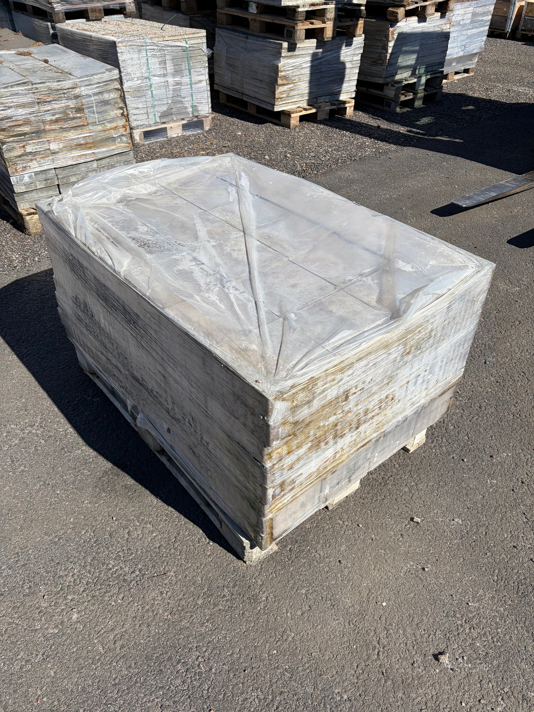 Scala Marksten 210x210x70mm Naturgrå, (Ofasad) (Säljs per styck)