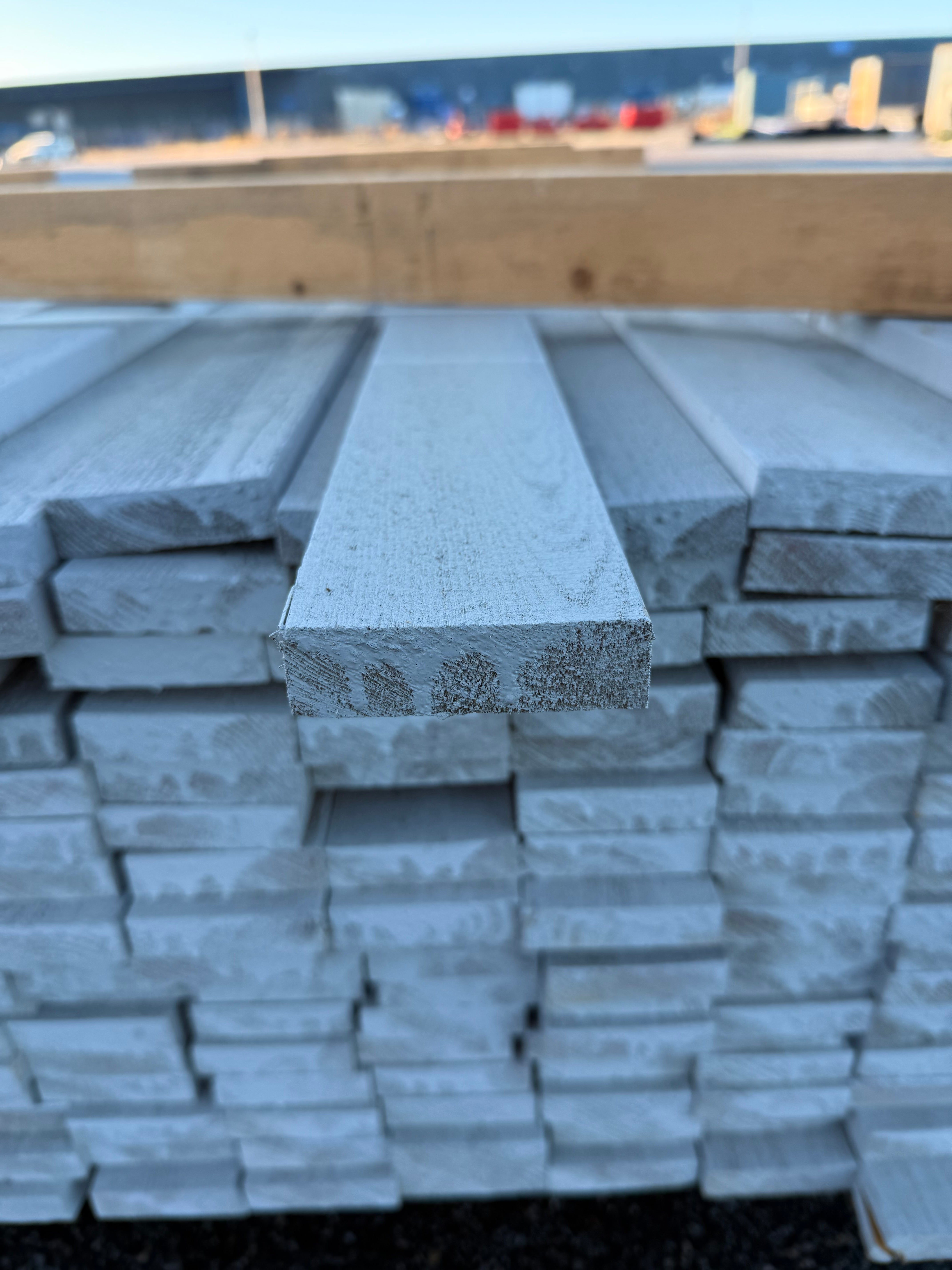 Paket Finsågade Brädor 21x79 mm – 208 st (3,60 m, Målad NCS S 3000-N)