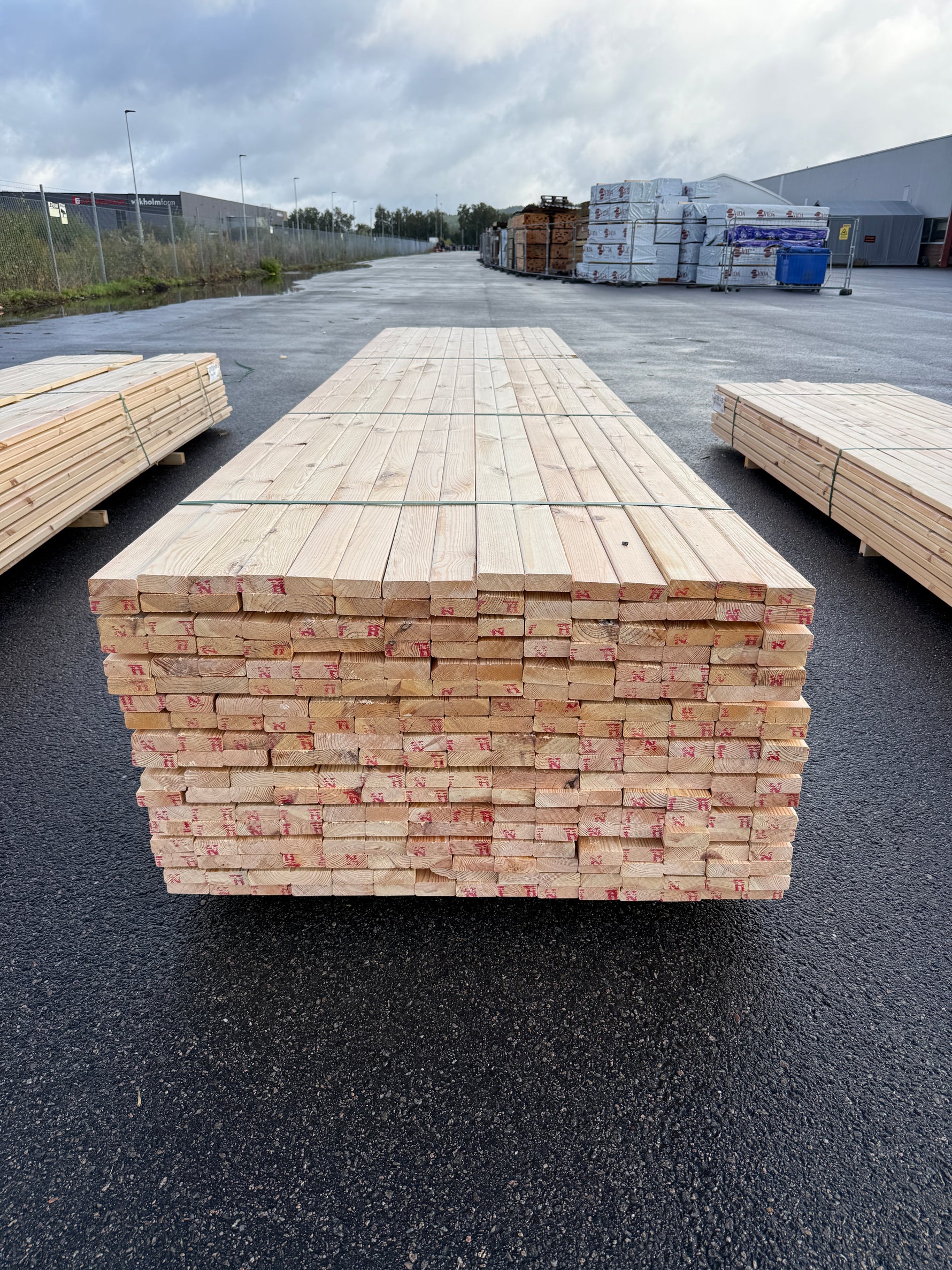 Paket Glespanel 28x70mm 4.80m 270st Furu