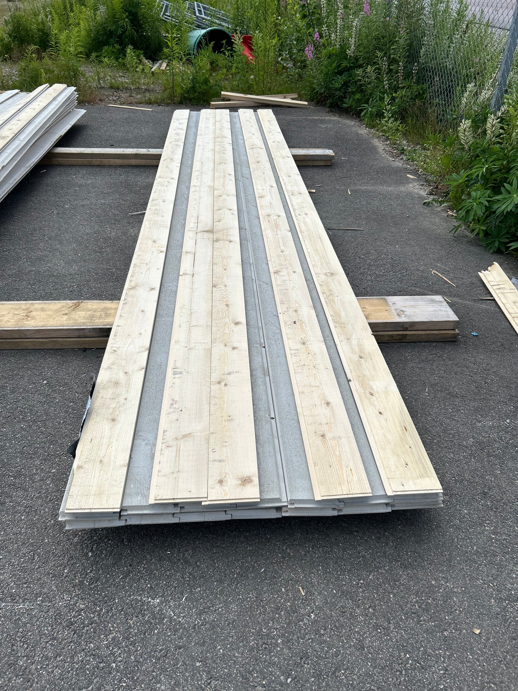 Paket Dubbelfas Halvspont Ändspont 22x145mm 4,80m 19st Grundmålad