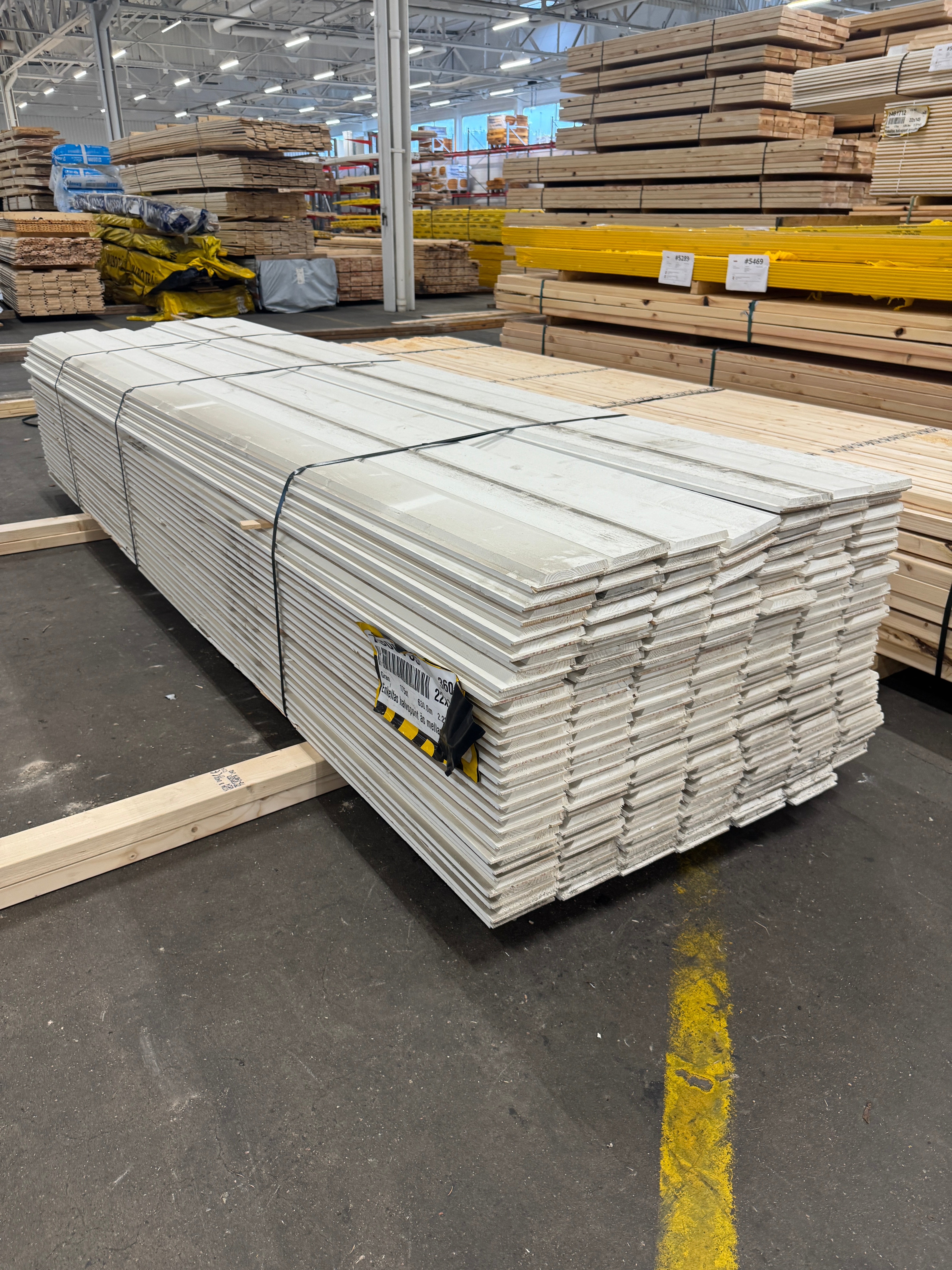 Paket Ytterpanel Enkelfas Halvspont Ändspont 22x145mm – 184 st