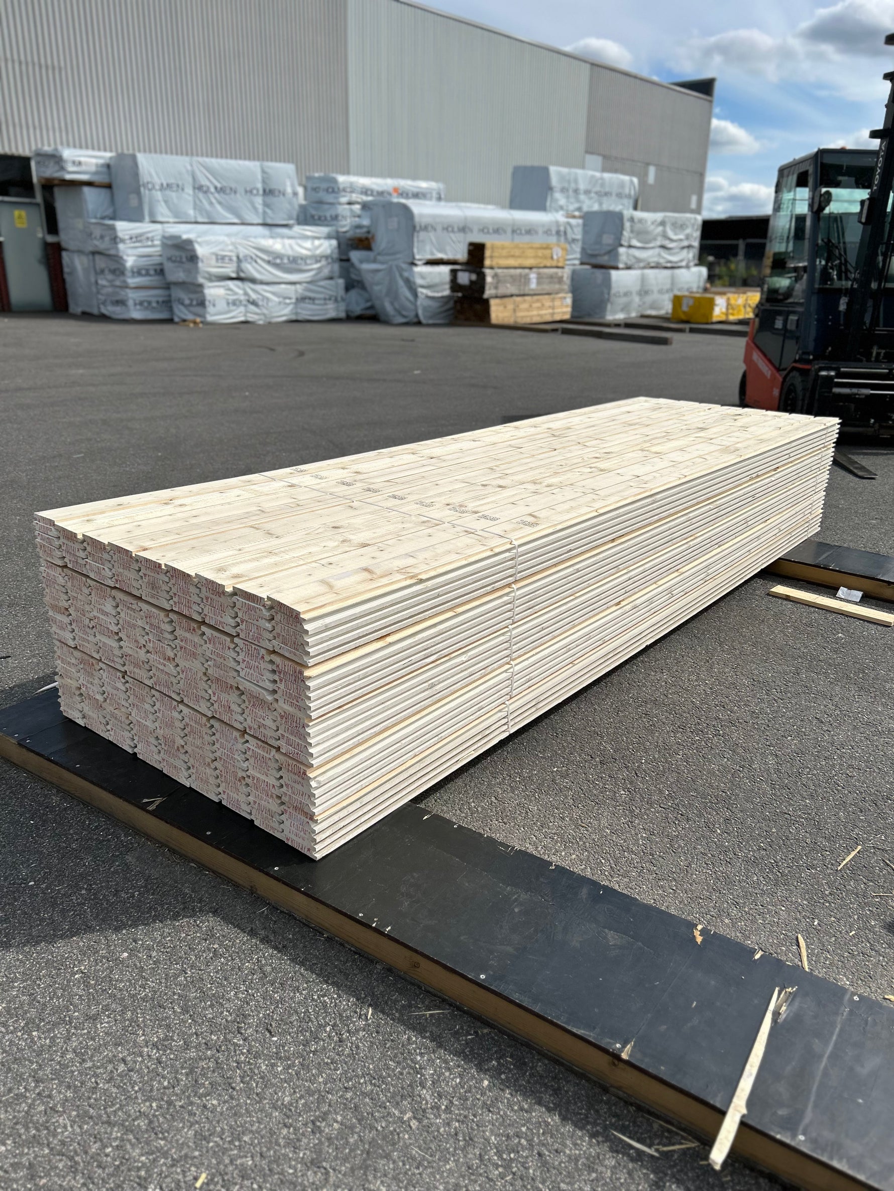 Paket Dubbelfas Halvspont 22x120mm 3,60m 225st Grundmålad