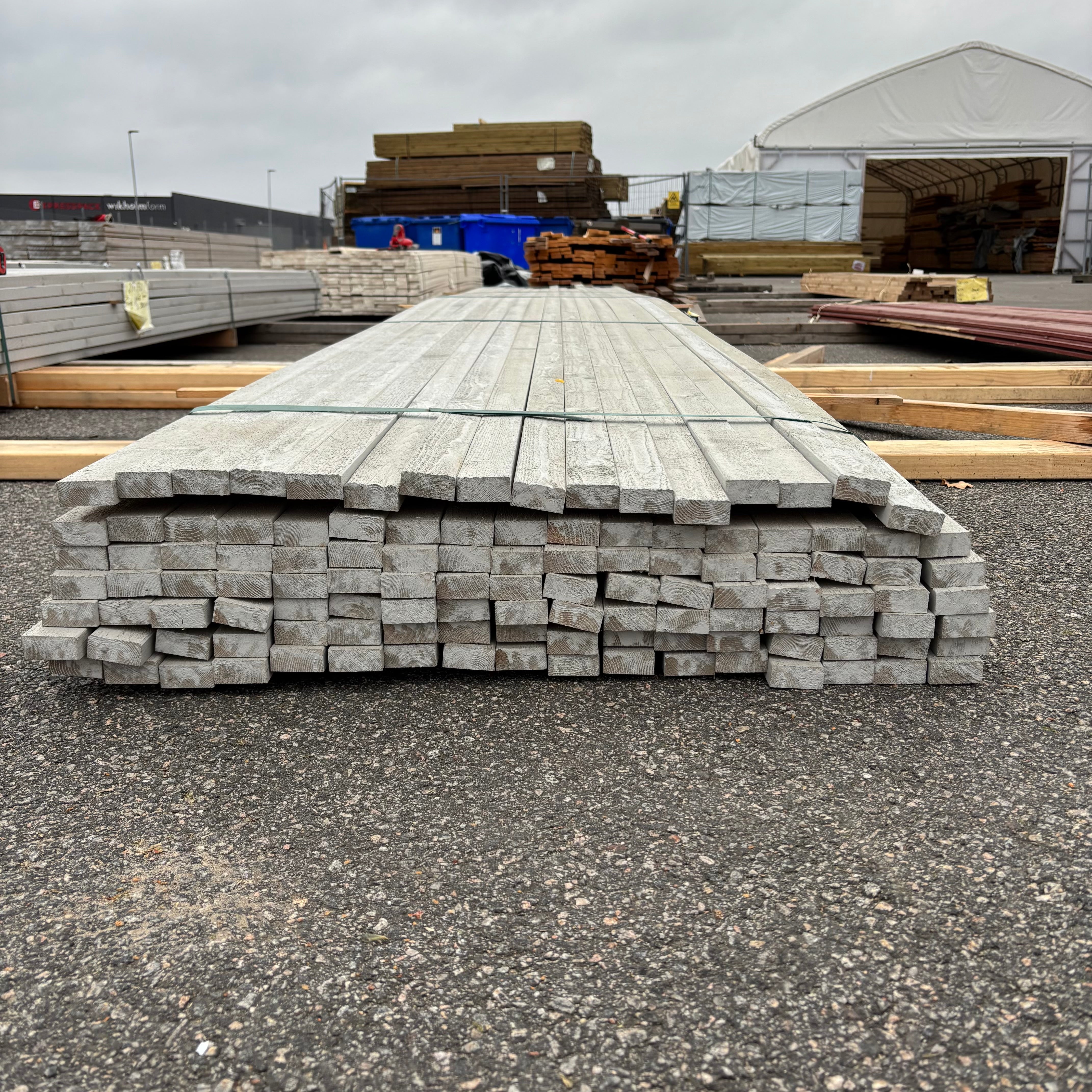 Paket Ytterpanel Finsågad 21x45mm – 118 st (5,40 m, Grå NCS S3000-N)