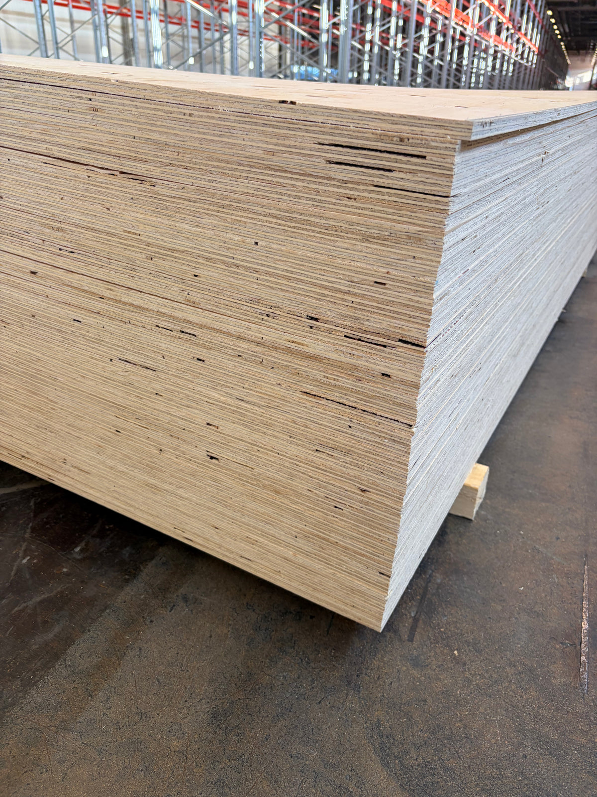 Paket Konstruktionsplywood 12×1200×2400 mm – 40 st