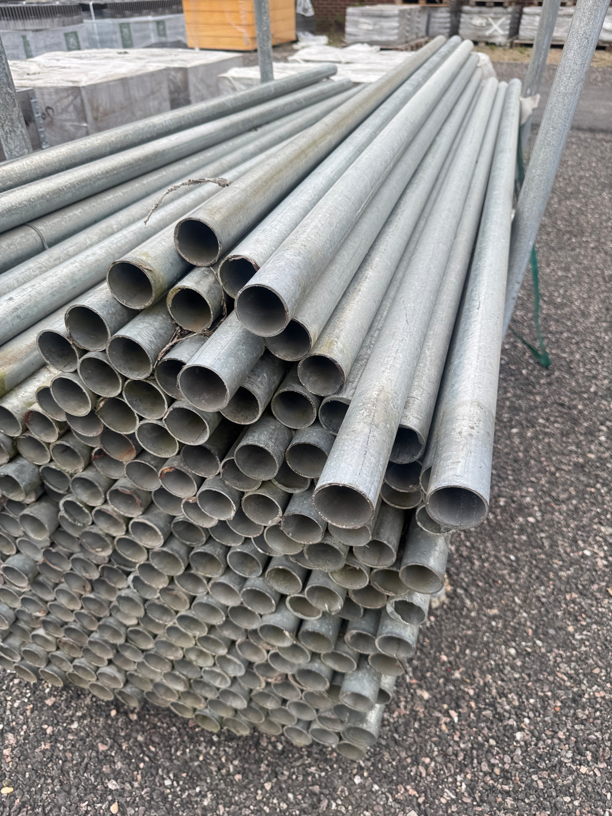 Pall Galvade Stålrör Ø45mm – 2,0m – 240st