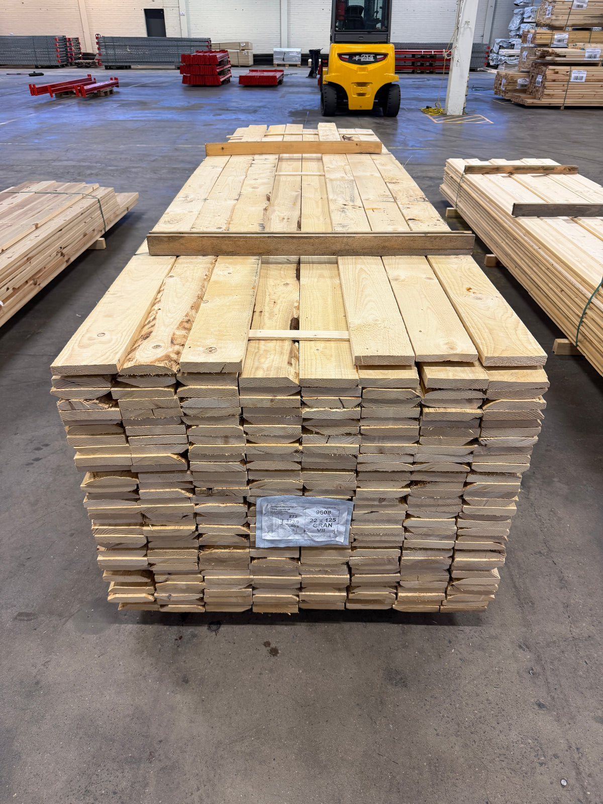 Paket Råsågade Brädor 22×125 mm – (2,40–3,60 m) – 246 st