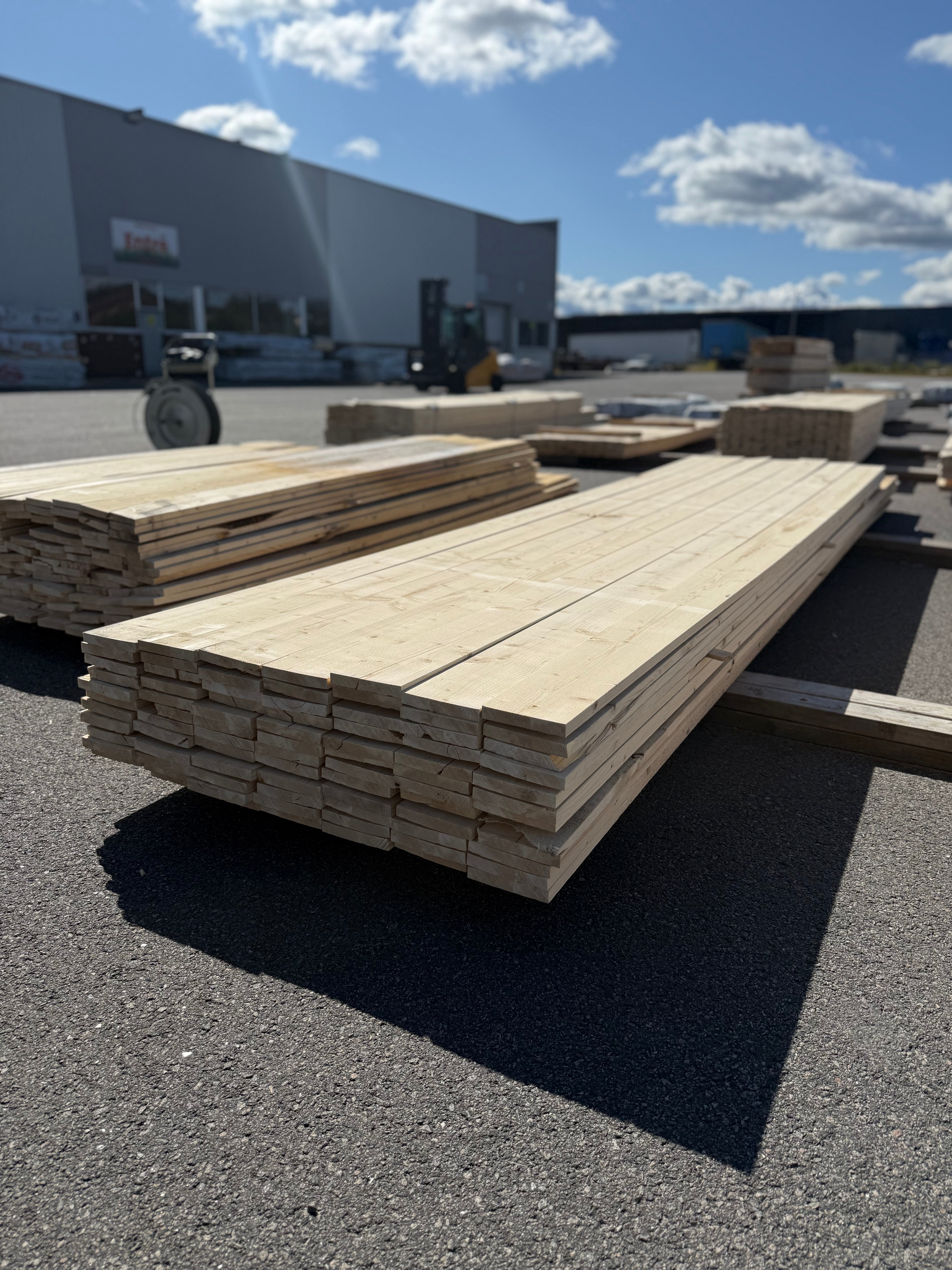 Paket Finsågad Panel 22x145mm 85st 4.20–5.40m – Andra sortering