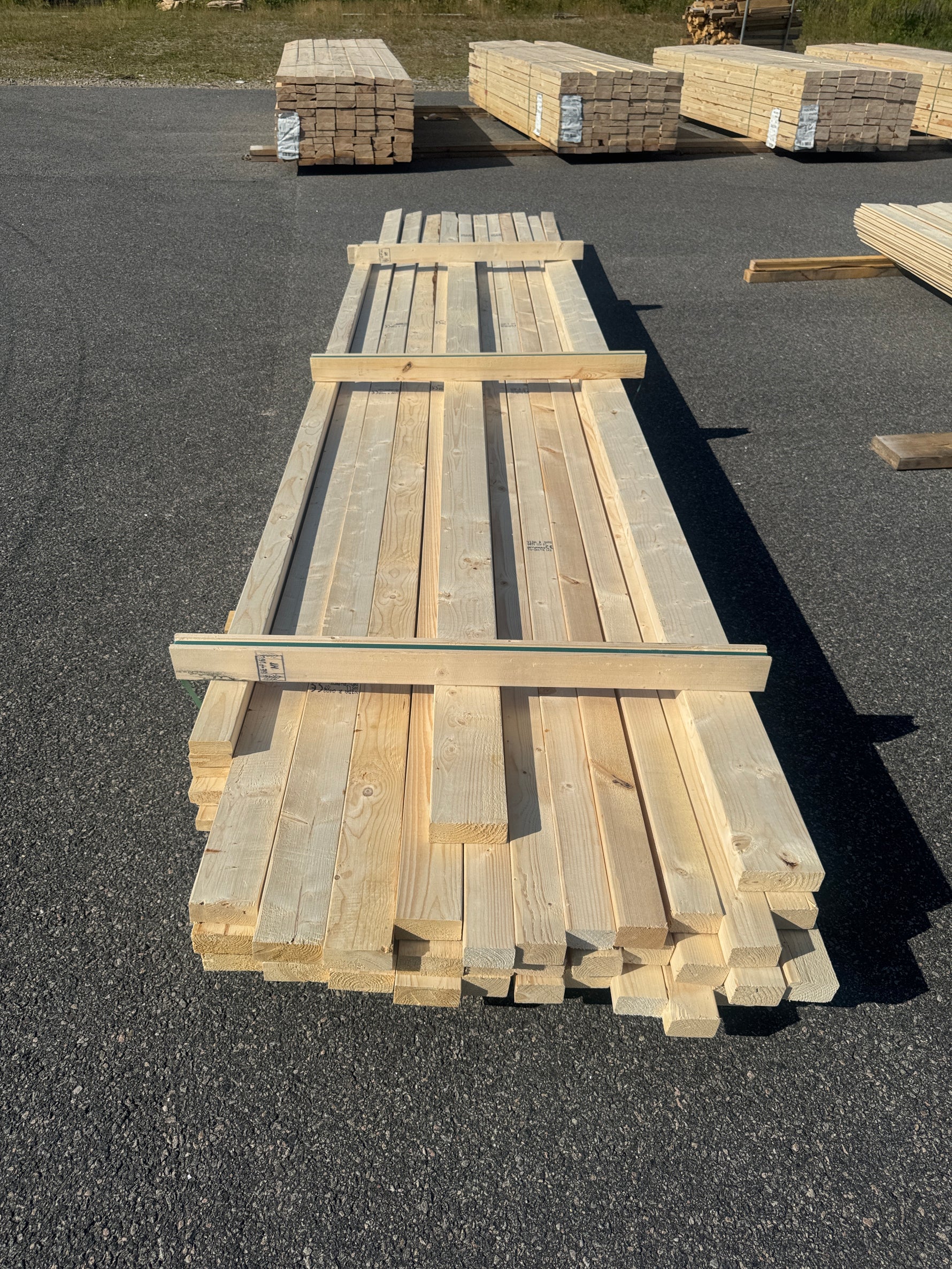 Utsorterat Paket Reglar och Glespanel 3,60–4,80m Blandade Dimensioner