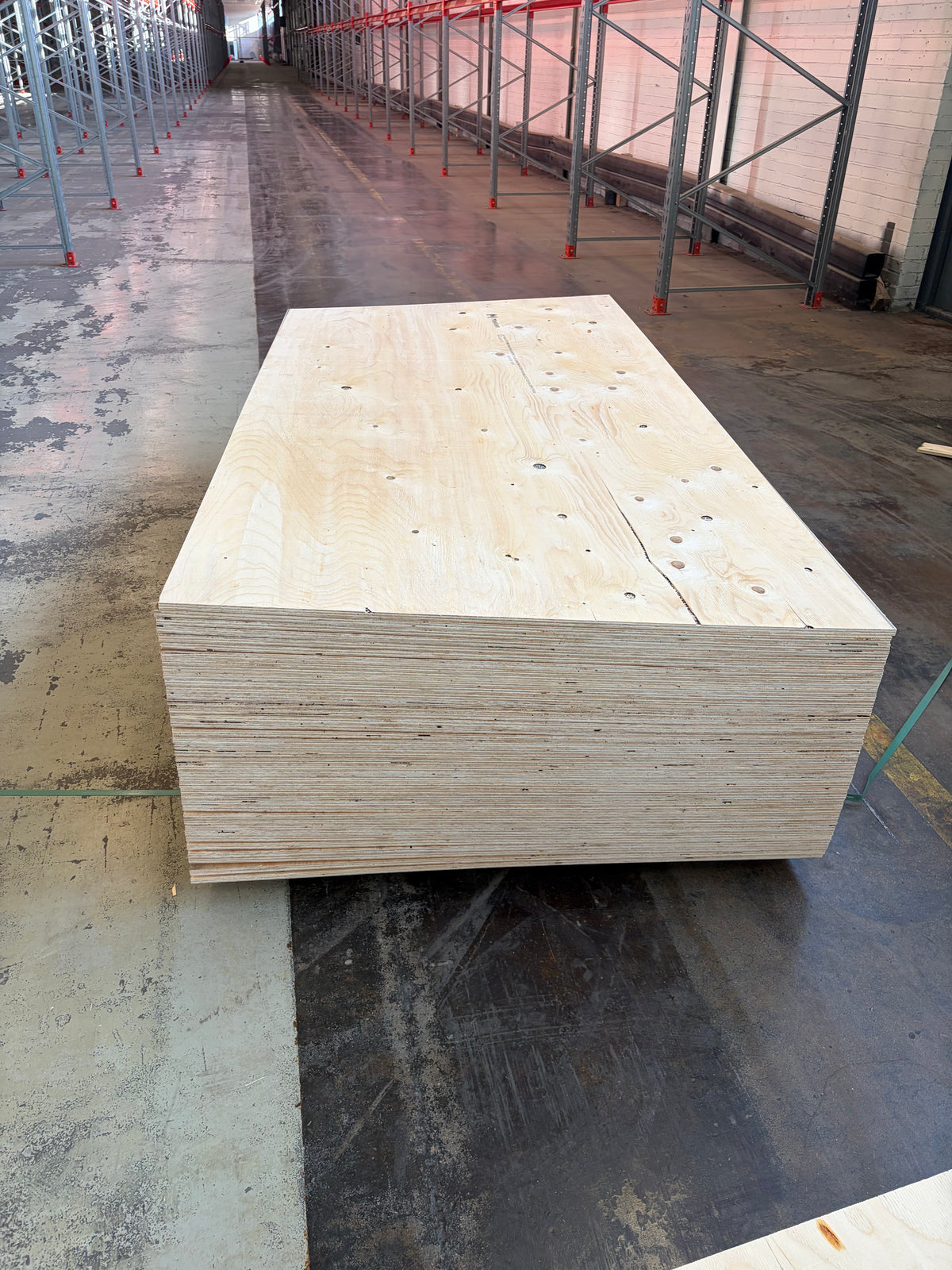 Paket Konstruktionsplywood 12×1200×2400 mm – 40 st