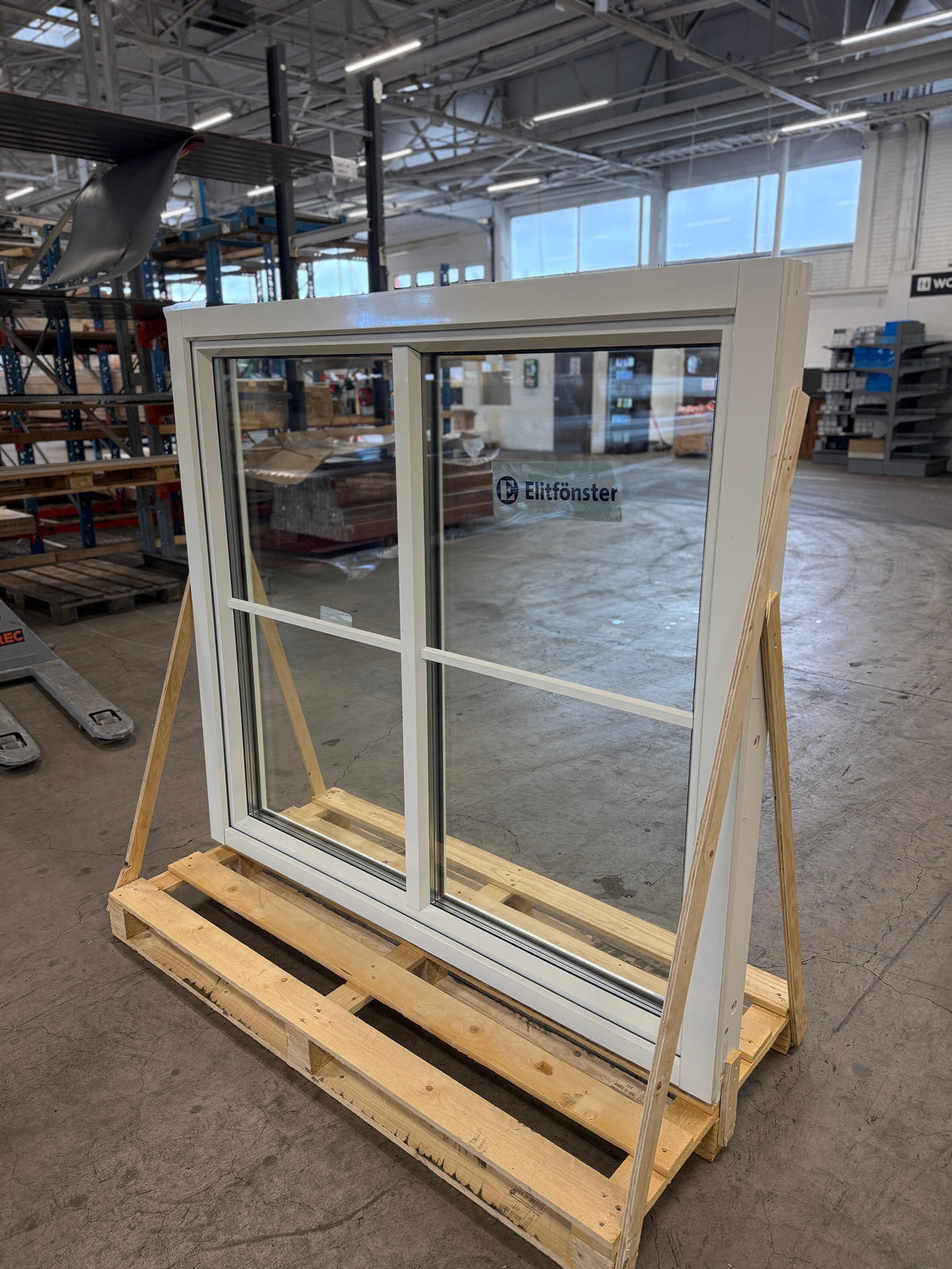 Fönster 158x148 cm – 3-glas, vitt inåtgående