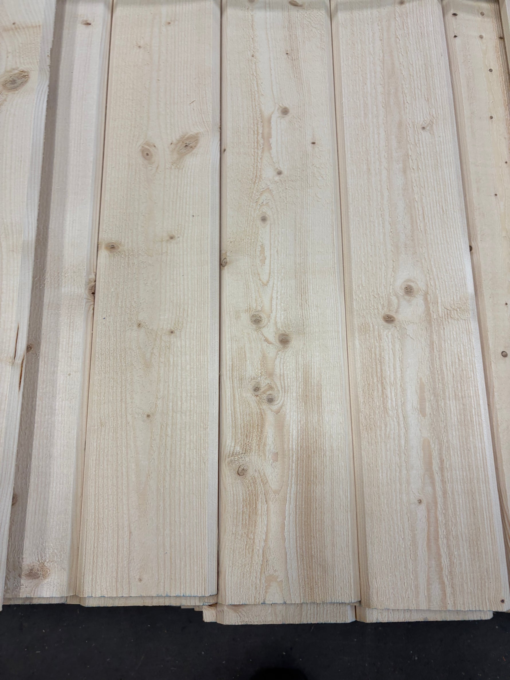 Paket Ytterpanel Dubbelfas 22x145mm, 4,2 m – 79 st- Obehandlad