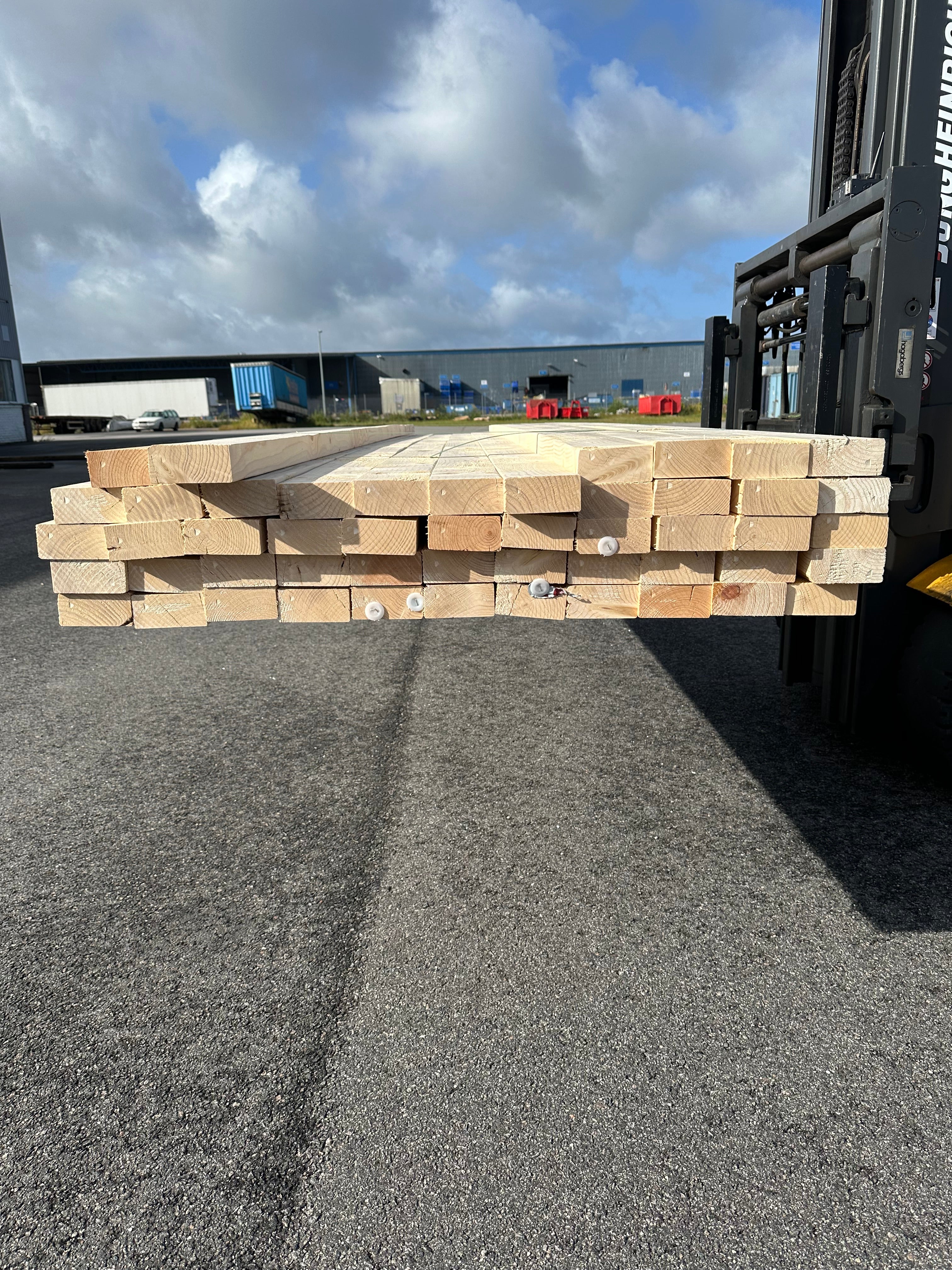 Paket Reglar 45x95mm 3.60m C14 50 st