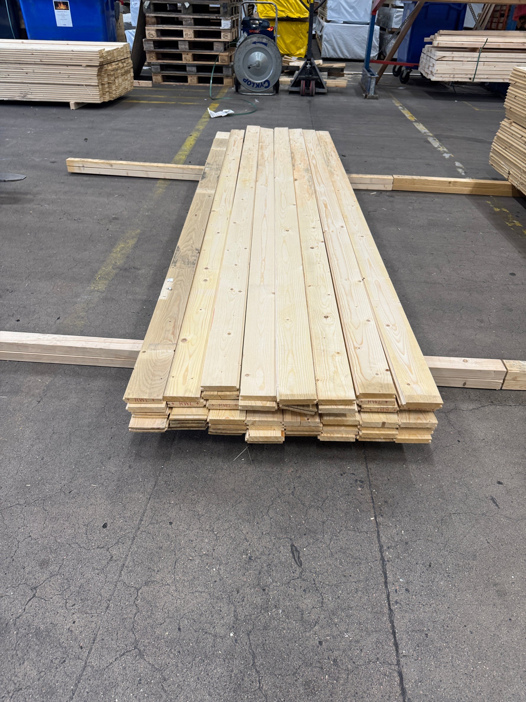 Paket Utsorterad Råspont 20x120mm 3,00–3,30m – 54 st